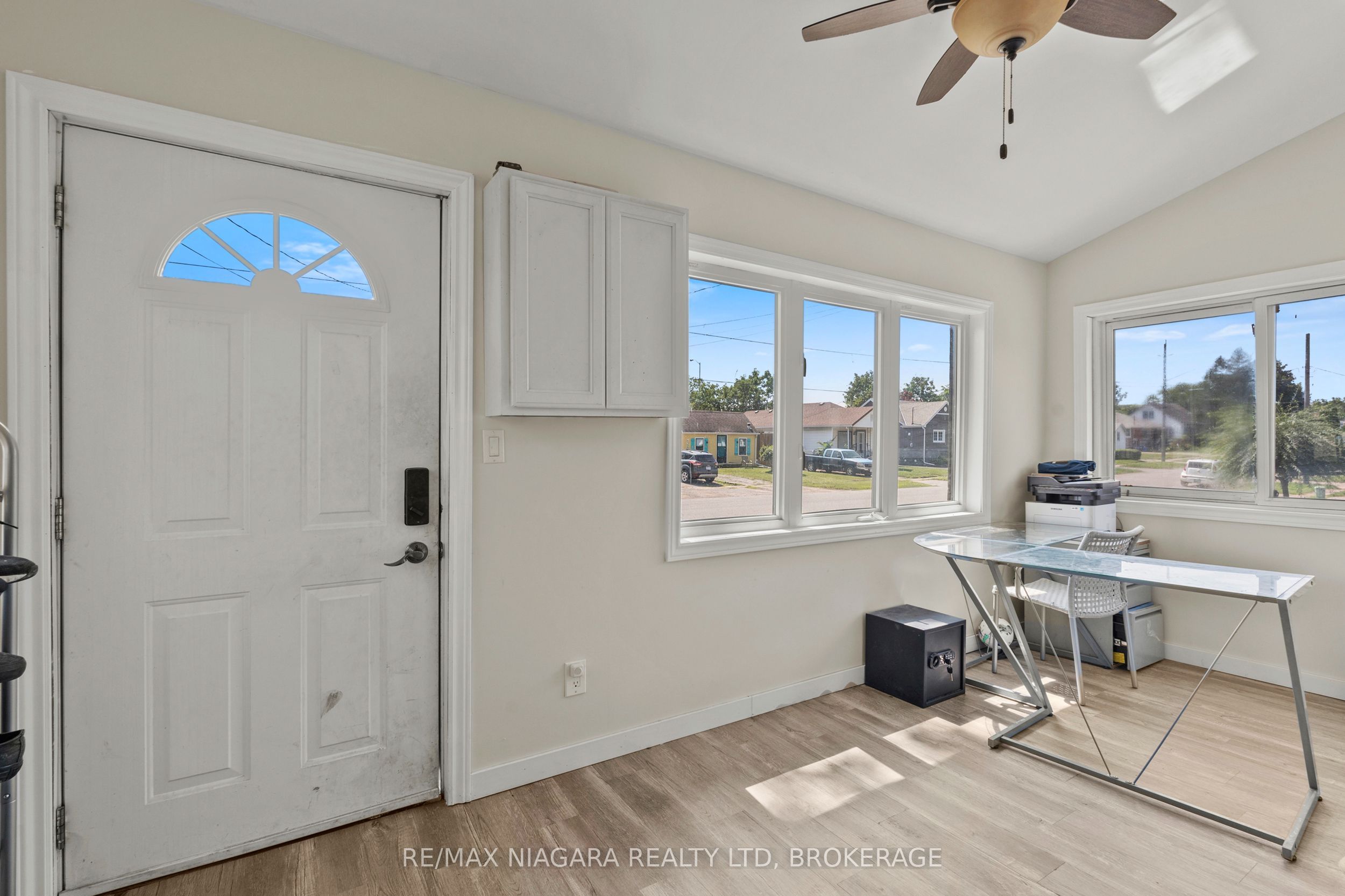 6293 Bellevue Street, Niagara Falls, ON L2E 1Y9 photo 5