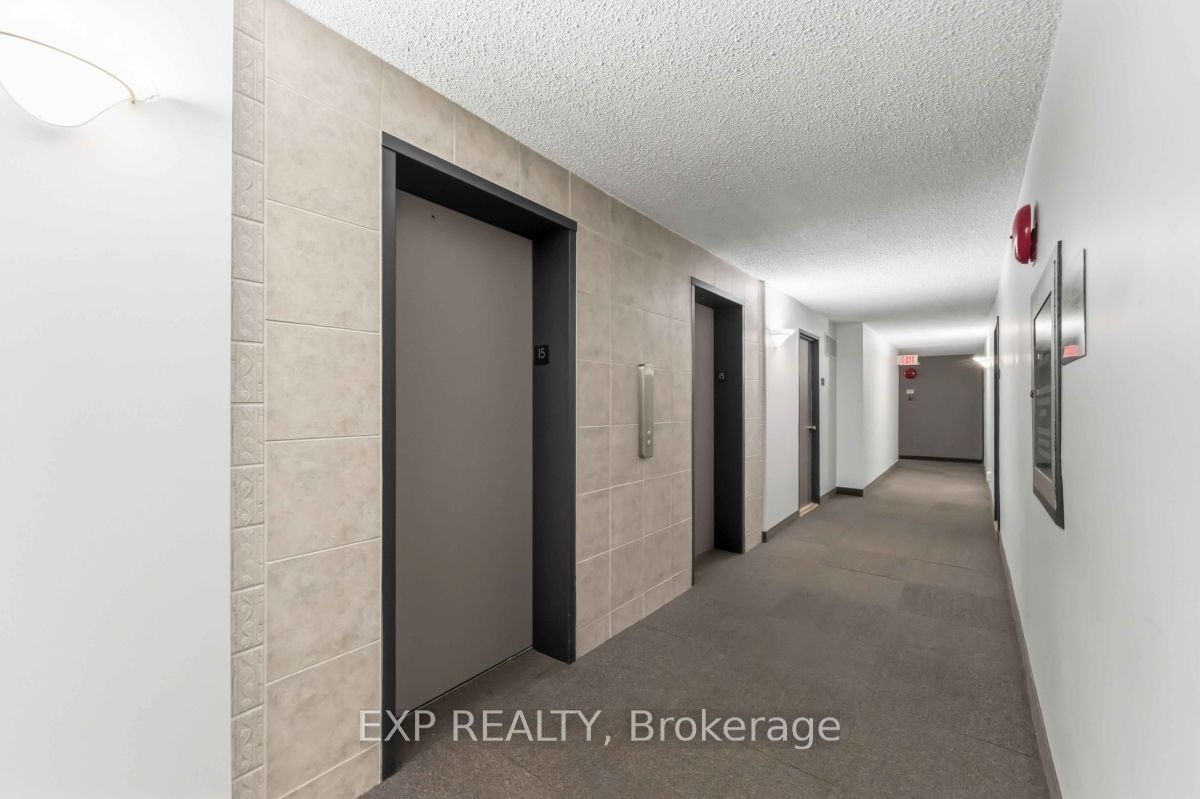 158 B MCARTHUR Avenue 1506, Vanier and Kingsview Park, ON K1L 8C9 photo 3