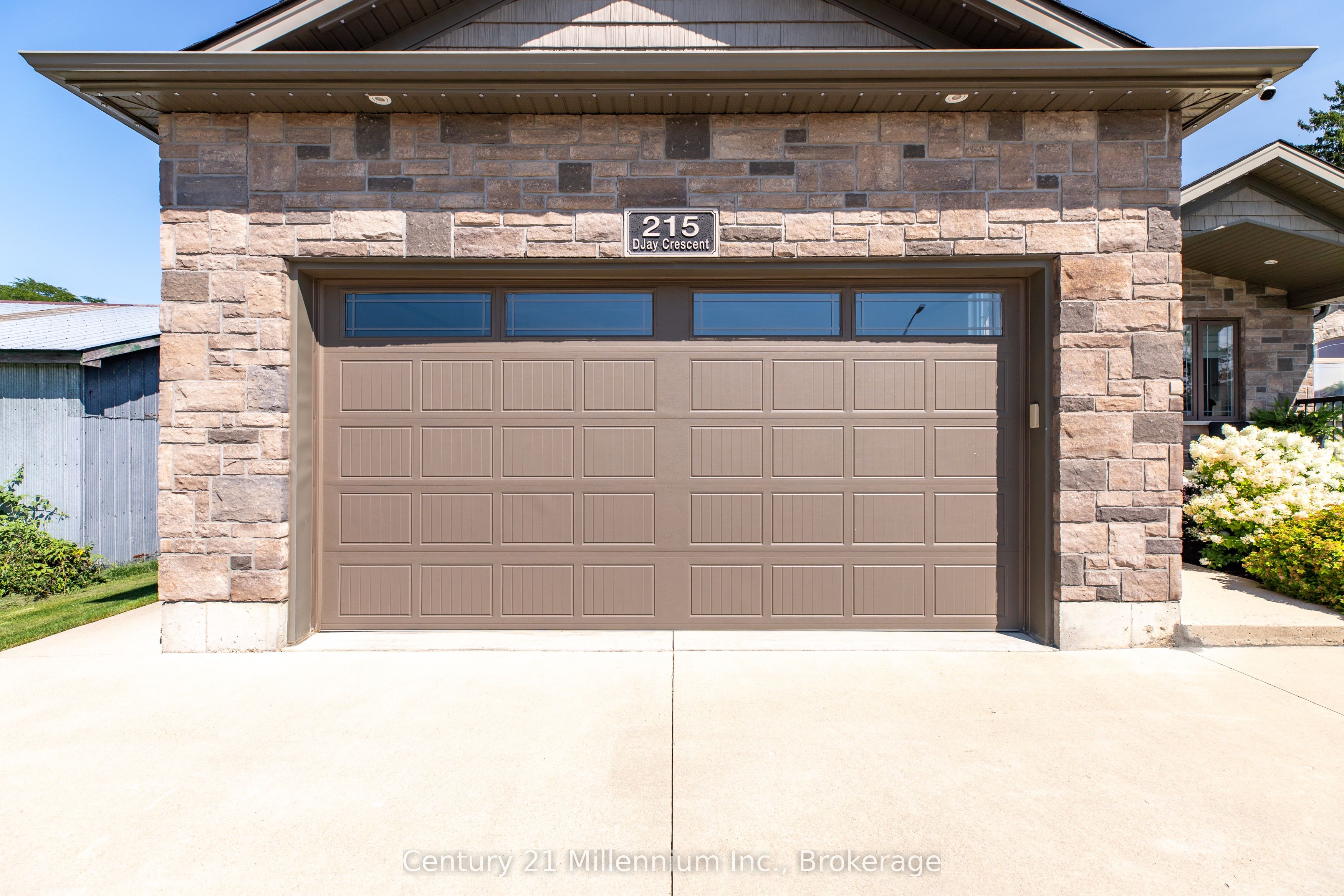 215 Djay Crescent, West Grey, ON N0G 1R0 photo 3