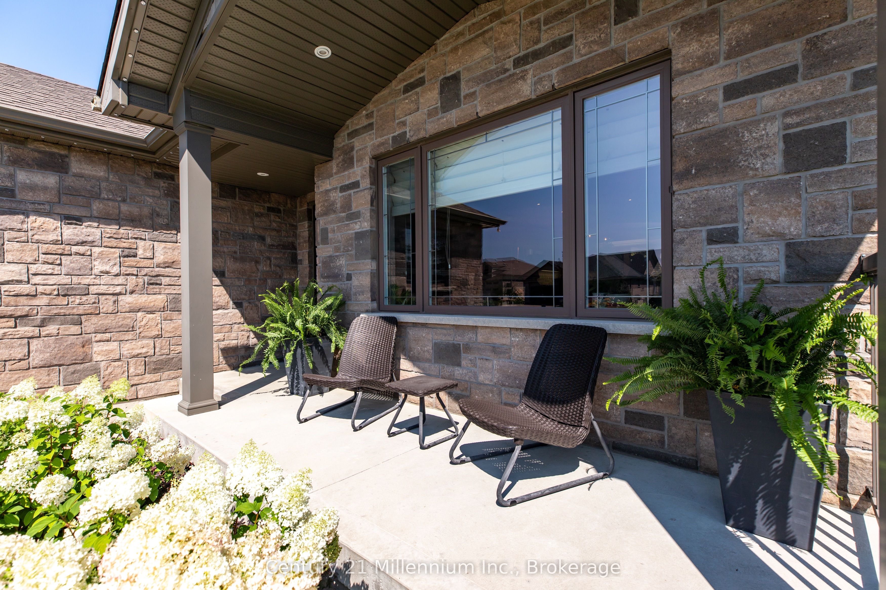 215 Djay Crescent, West Grey, ON N0G 1R0 photo 4