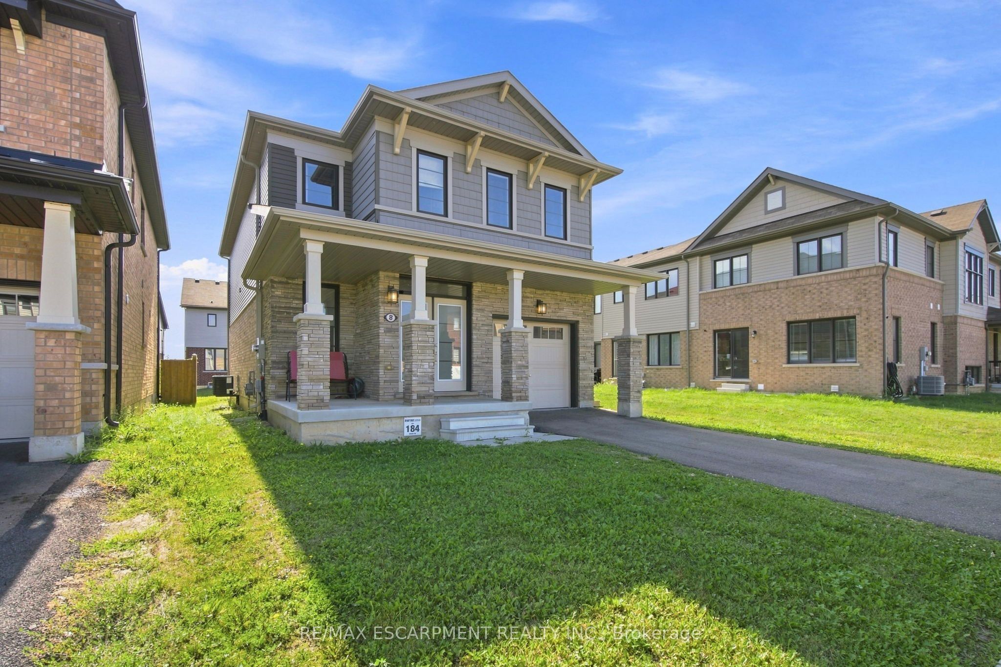 8 Magdalena Street, Hamilton, ON L8K 5R9 photo 2