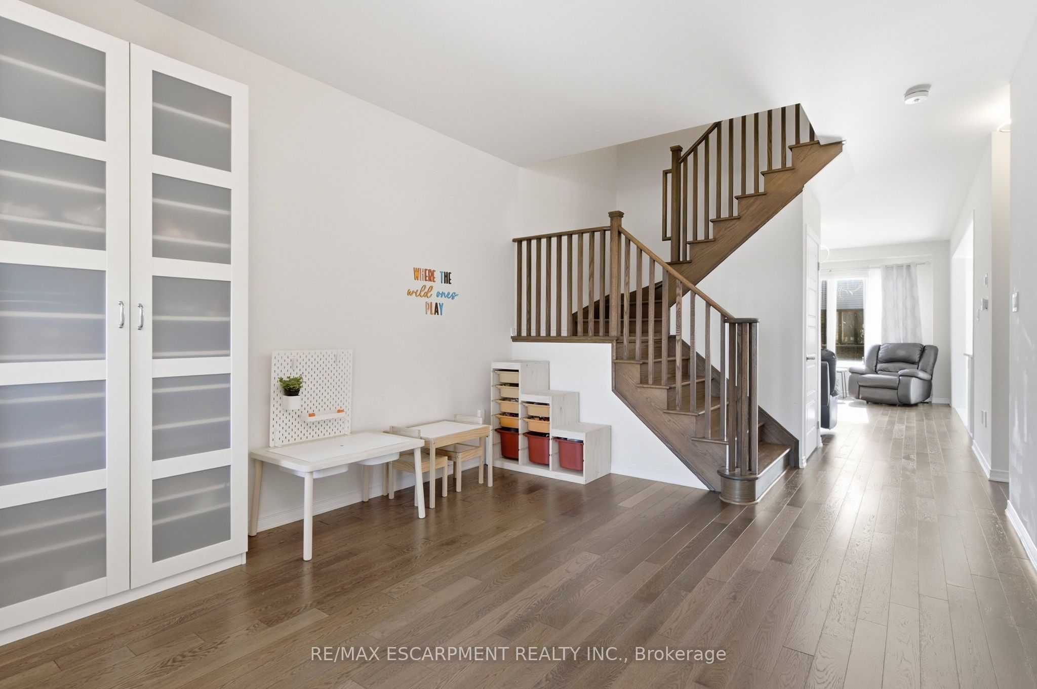 8 Magdalena Street, Hamilton, ON L8K 5R9 photo 4