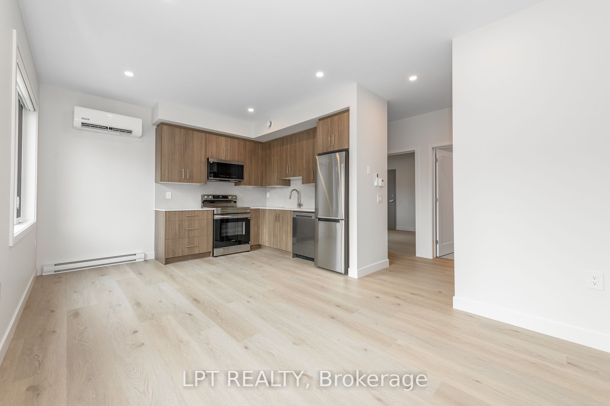 249 Columbus Avenue 3, Overbrook - Castleheights and Area, ON K1K 1P5 photo 4