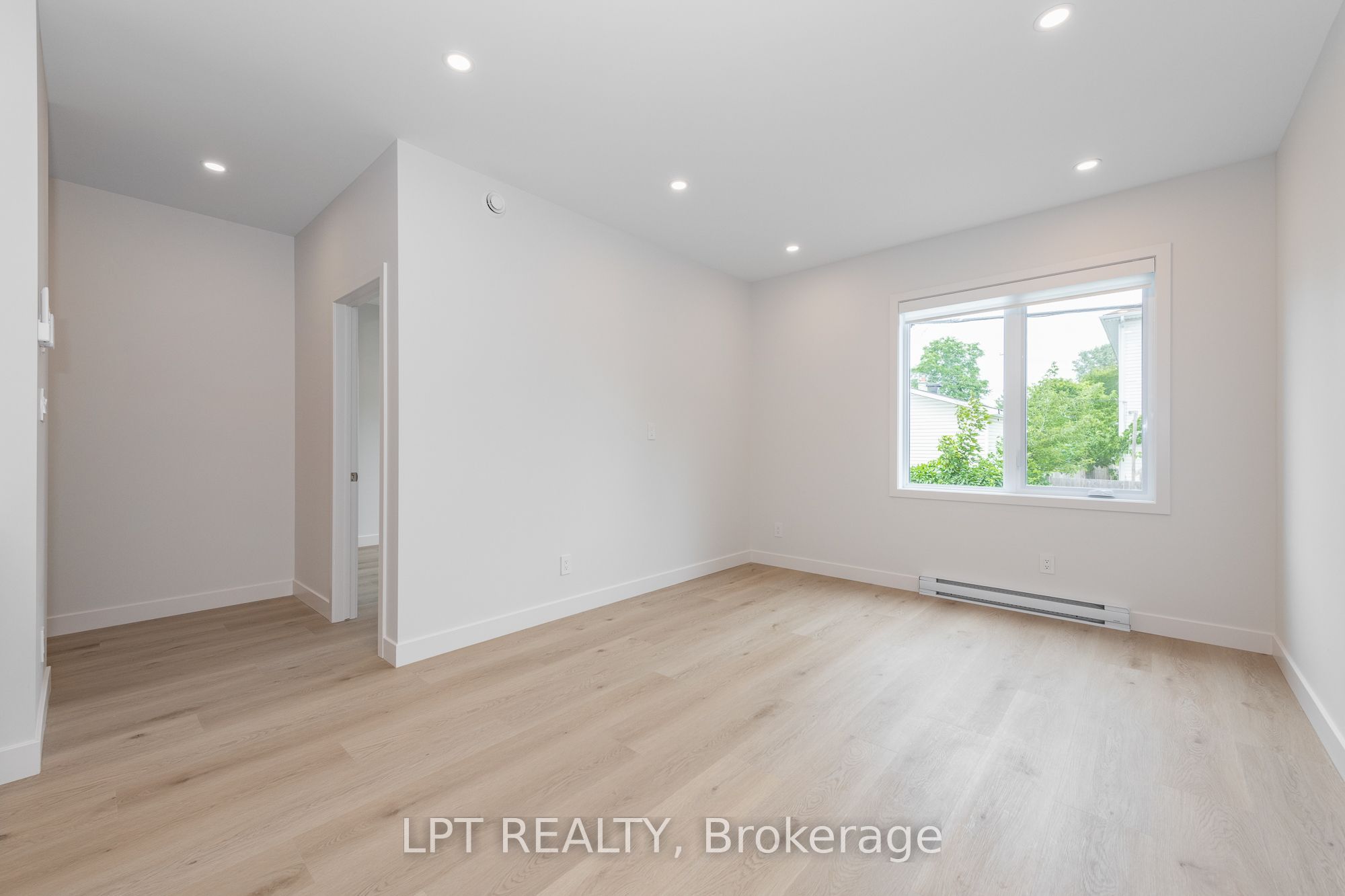 249 Columbus Avenue 4, Overbrook - Castleheights and Area, ON K1K 1P5 photo 5
