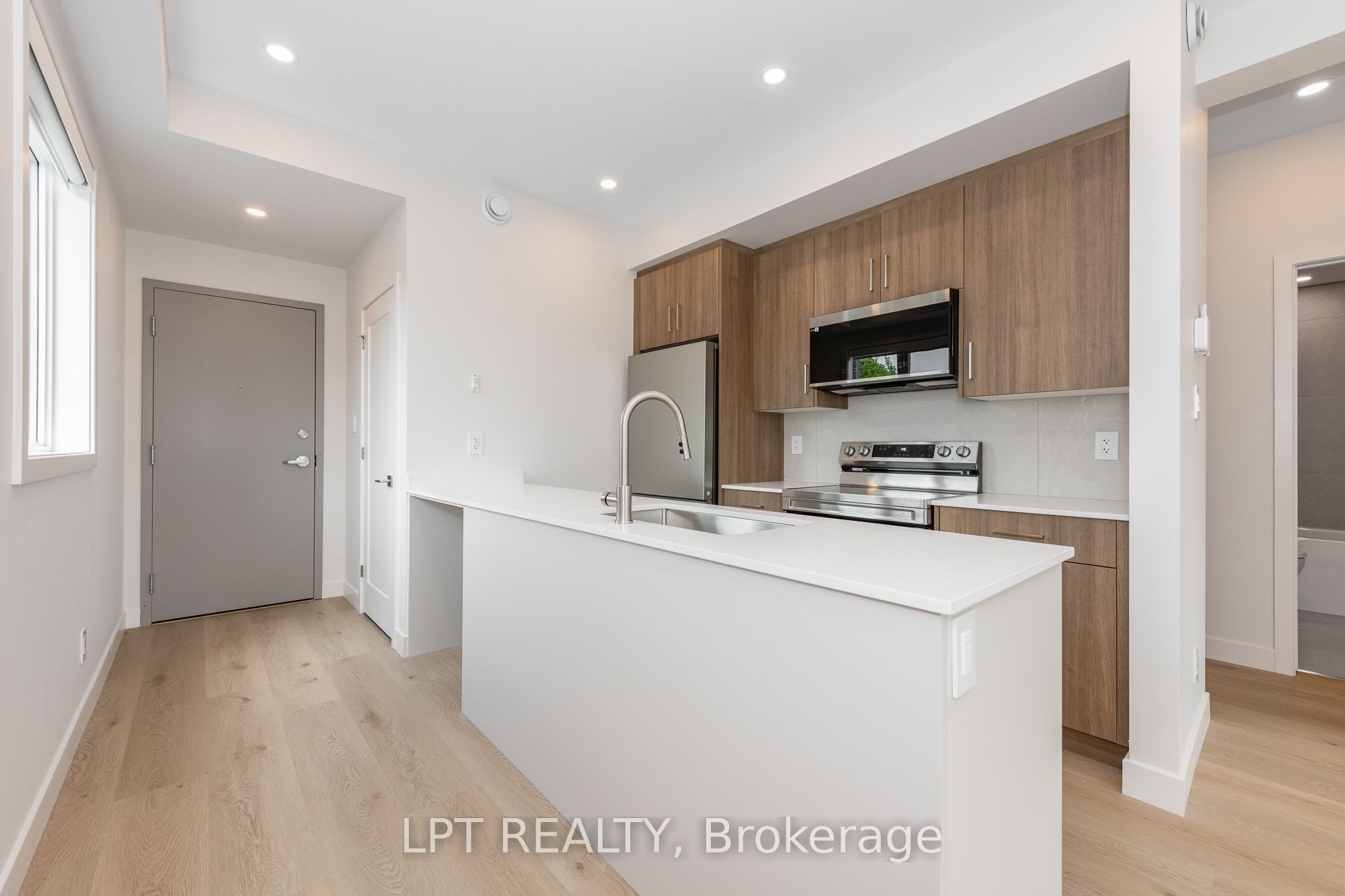 249 Columbus Avenue 5, Overbrook - Castleheights and Area, ON K1K 1P5 photo 3
