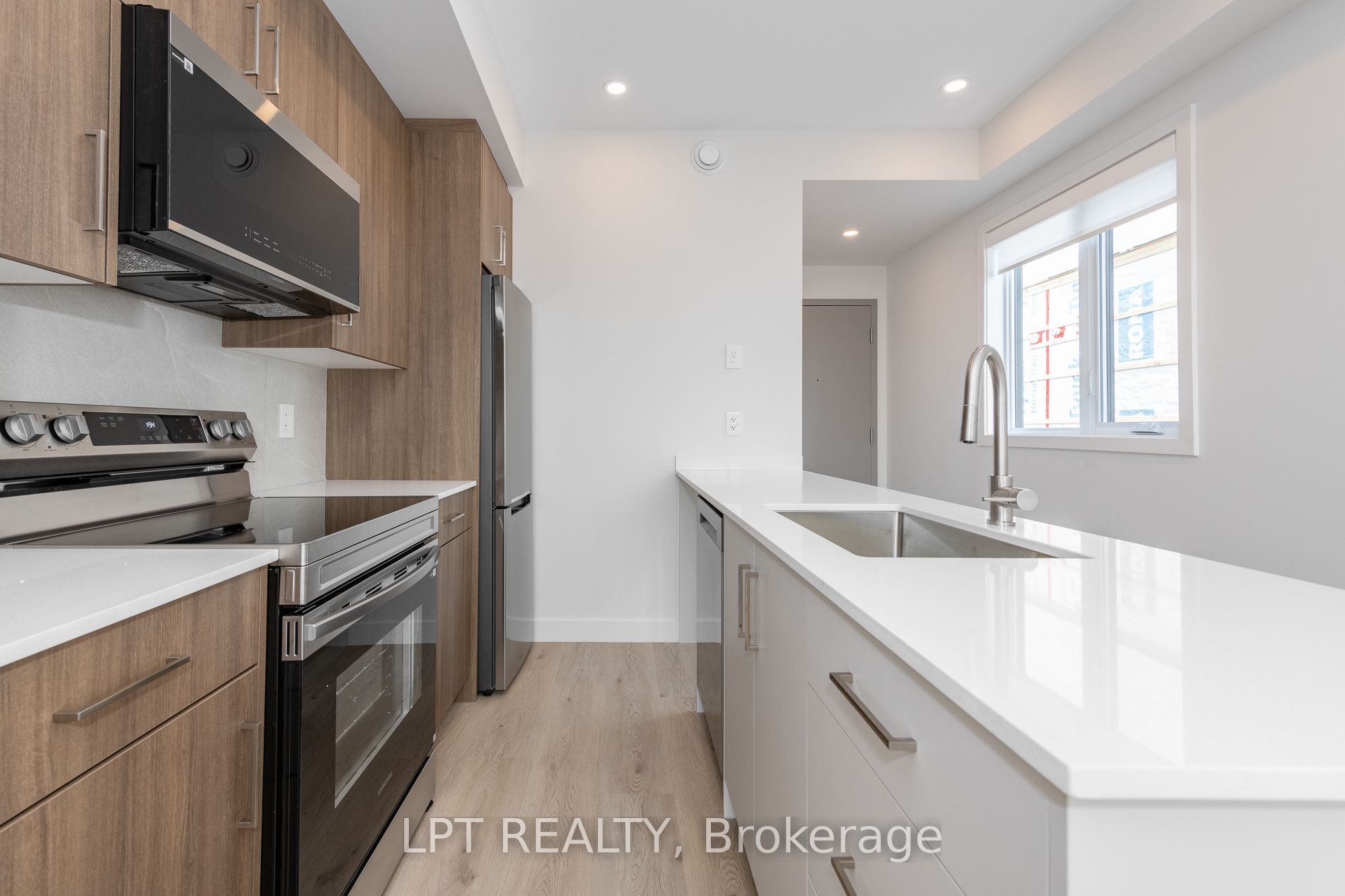 249 Columbus Avenue 7, Overbrook - Castleheights and Area, ON K1K 1P5 photo 4