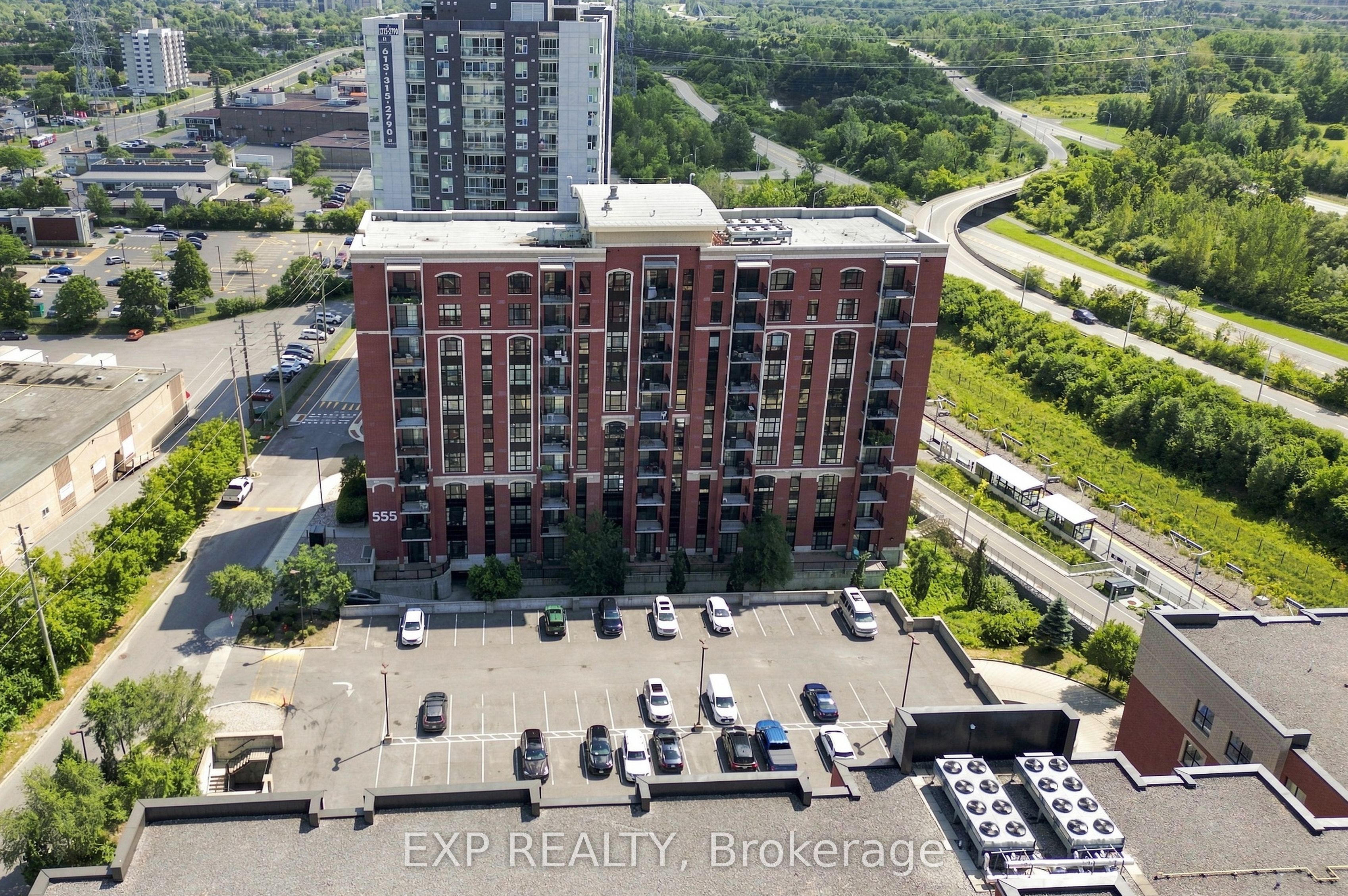 555 Anand Private 109, Billings Bridge - Riverside Park and Area, ON K1V 2R7 photo 2