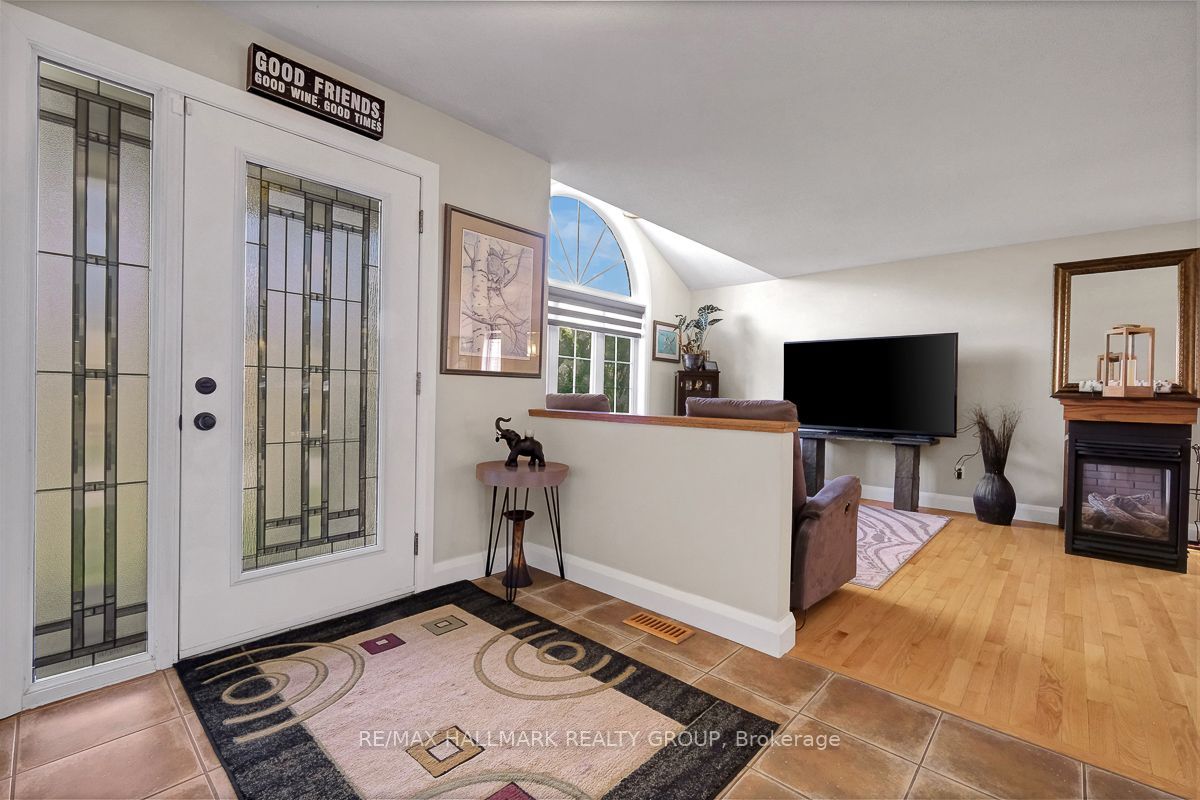 75 Lloydalex Crescent, Stittsville - Munster - Richmond, ON K2S 2E8 photo 5