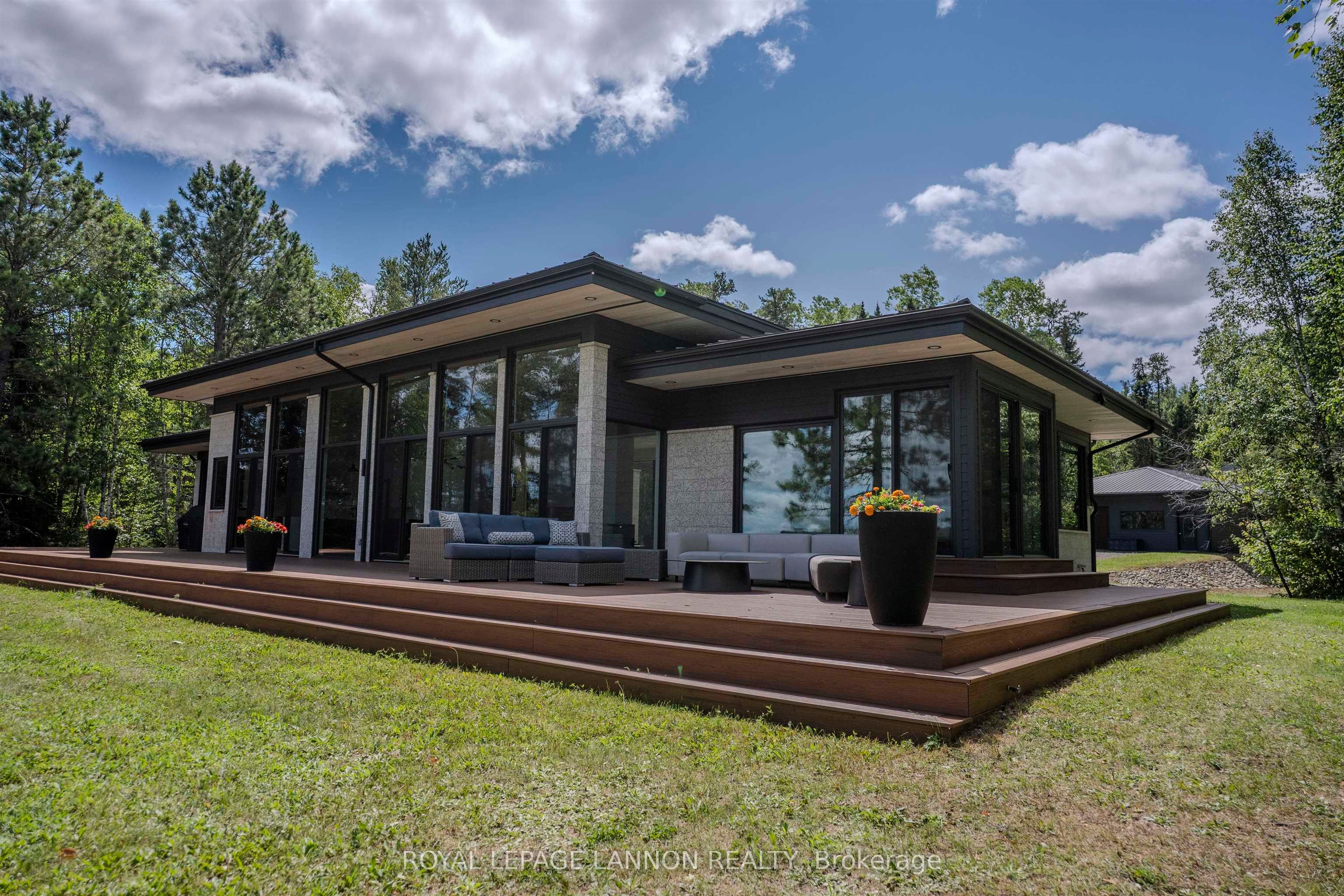 501 MacKenzie Avenue E, Rainy River Remote Area, ON P0T 1C0