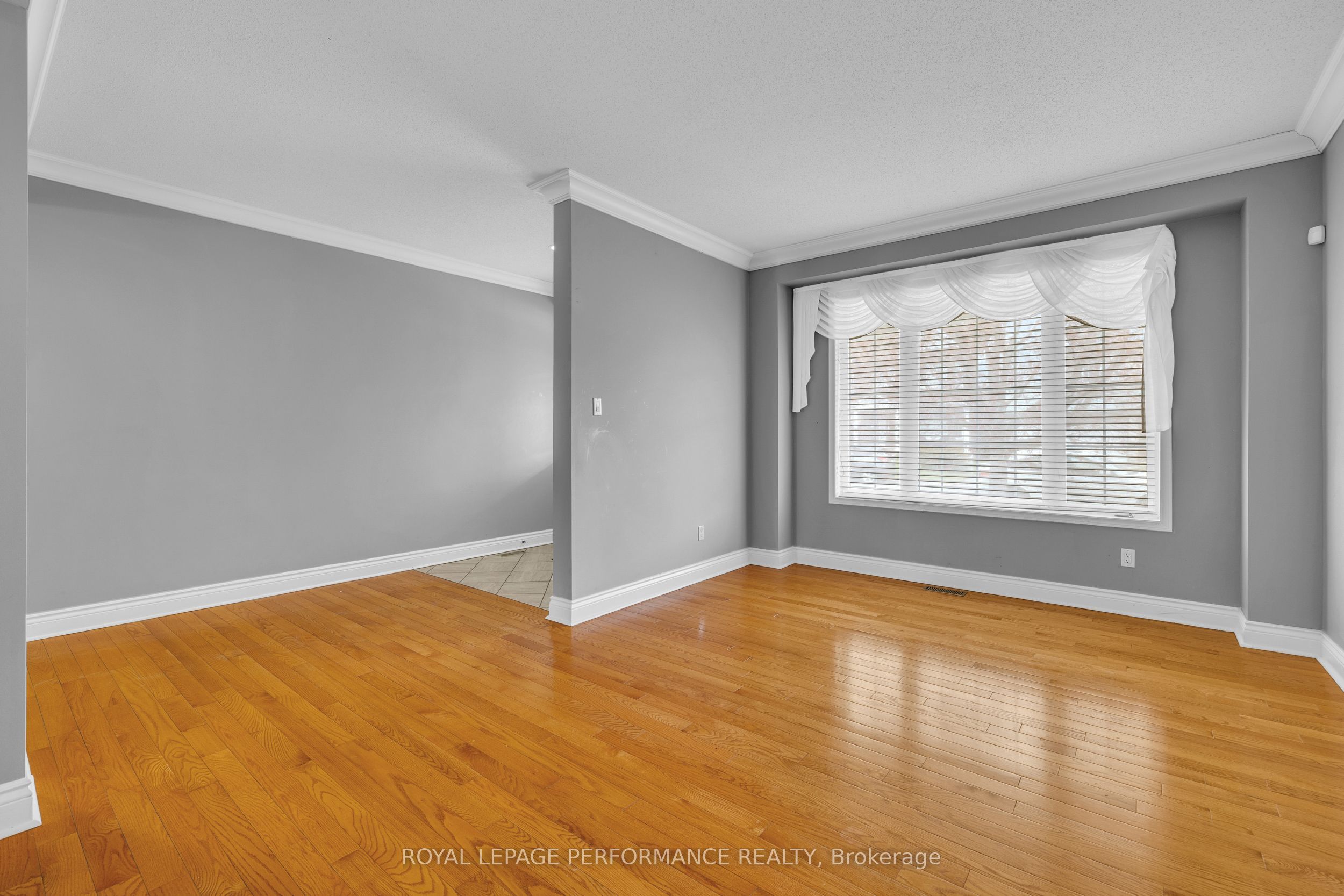 2415 Des Pruches Avenue, Orleans - Convent Glen and Area, ON K1W 1K7 photo 4