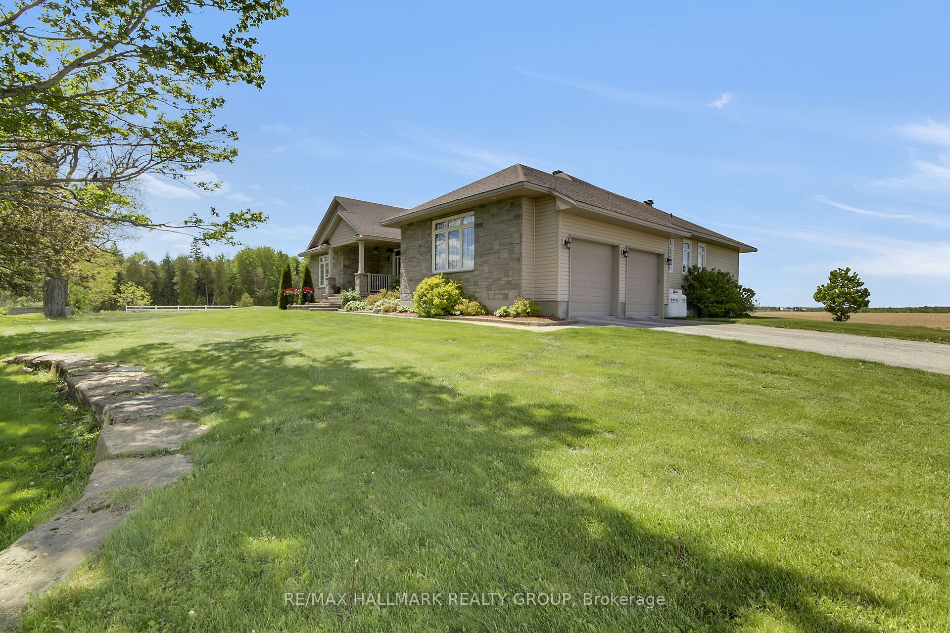 7479 Bleeks Road, Stittsville - Munster - Richmond, ON K0A 1B0 photo 2