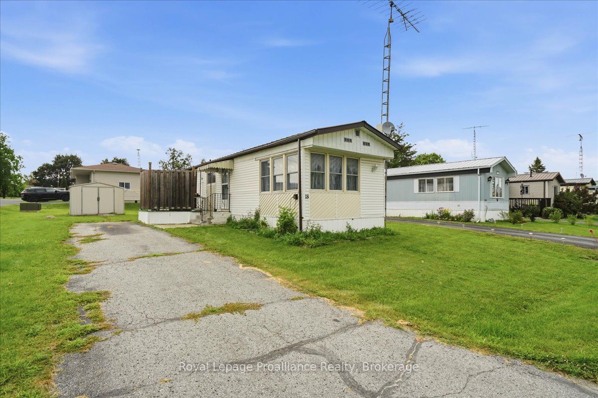 18 Cedar Street, Greater Napanee, ON K7R 3L1