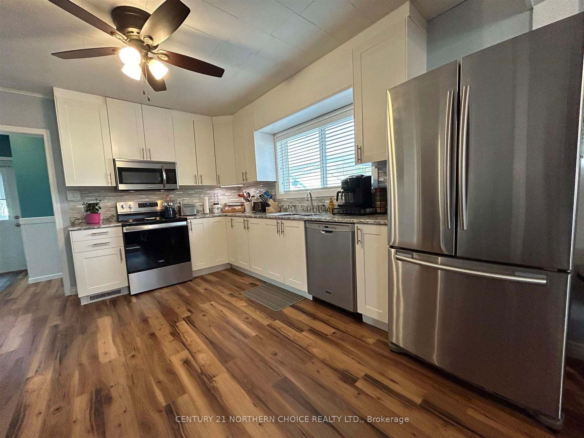 628 Second Street E, Fort Frances, ON P9A 1N5 photo 5