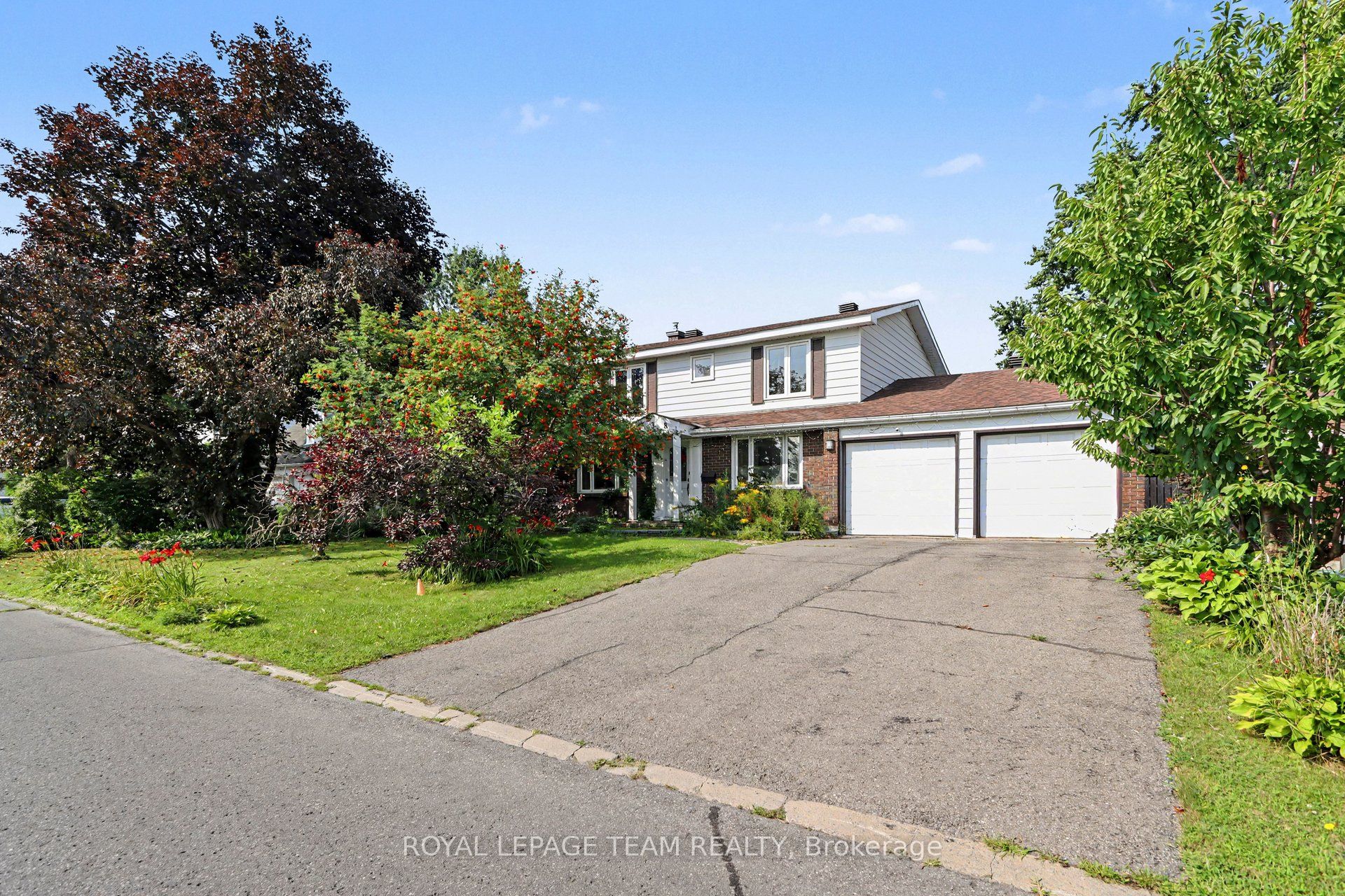 638 LAVERENDRYE Drive, Beacon Hill North - South and Area, ON K1J 7C4 photo 2