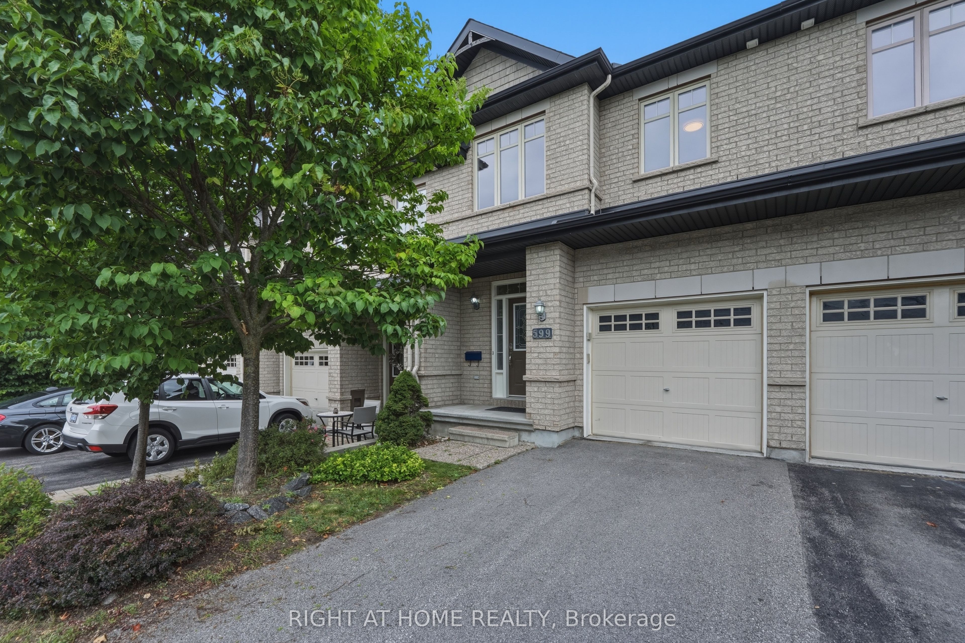 599 Remnor Avenue, Kanata, ON K2T 0A6