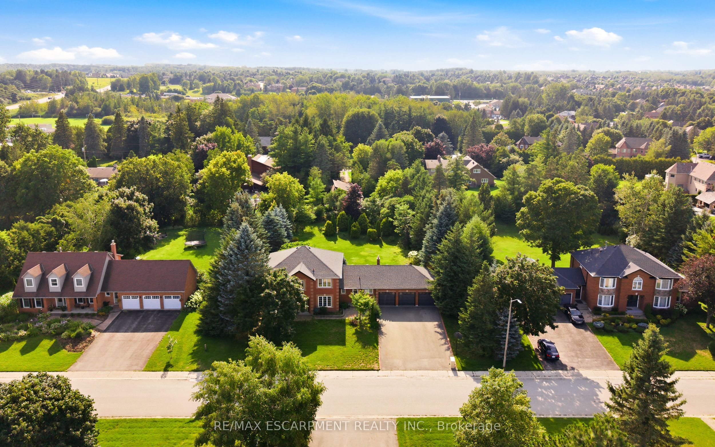 6 Willow Crescent, Mono, ON L9W 6L4 photo 2