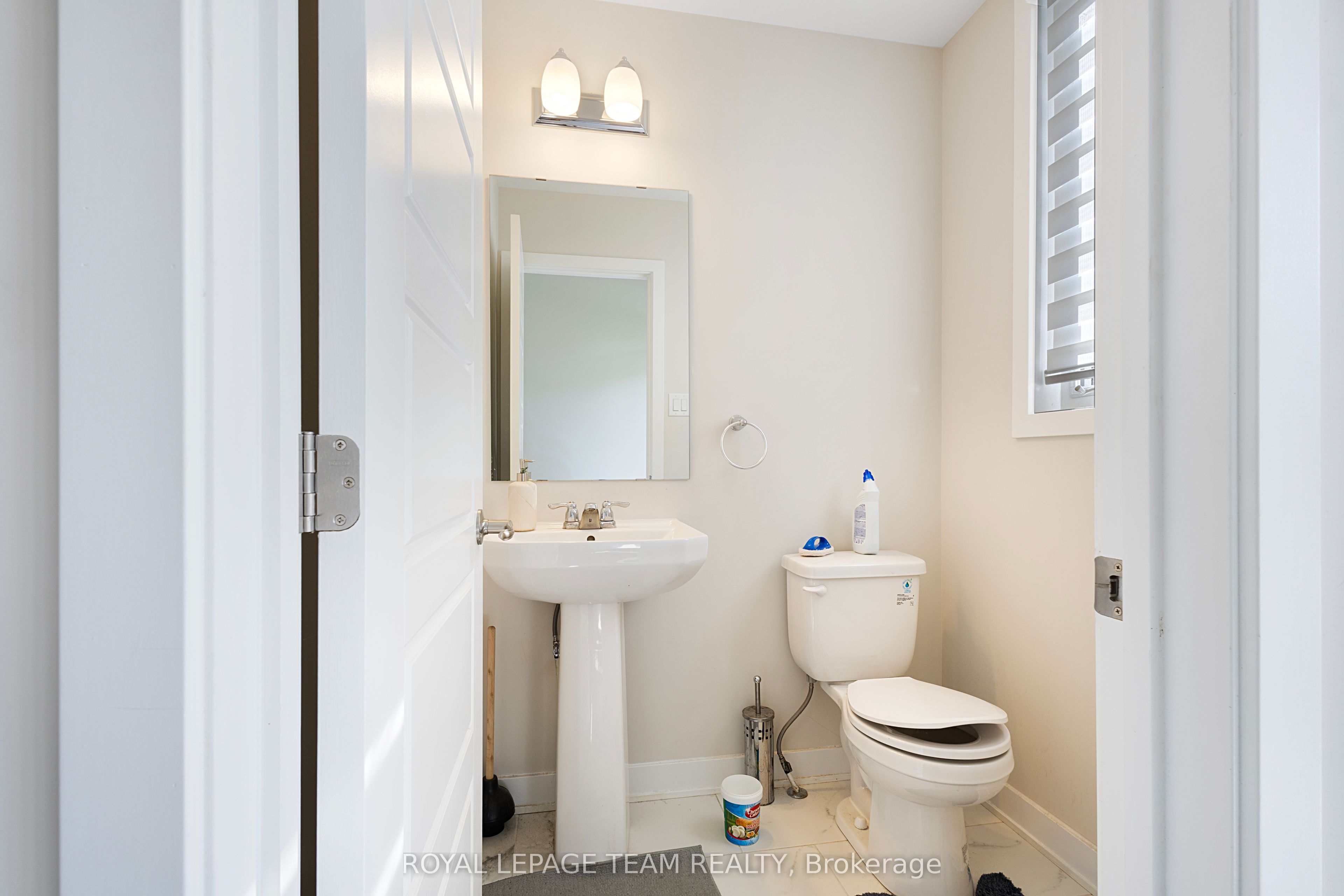 1007 SHOWMAN Street, Stittsville - Munster - Richmond, ON K0A 2Z0 photo 2