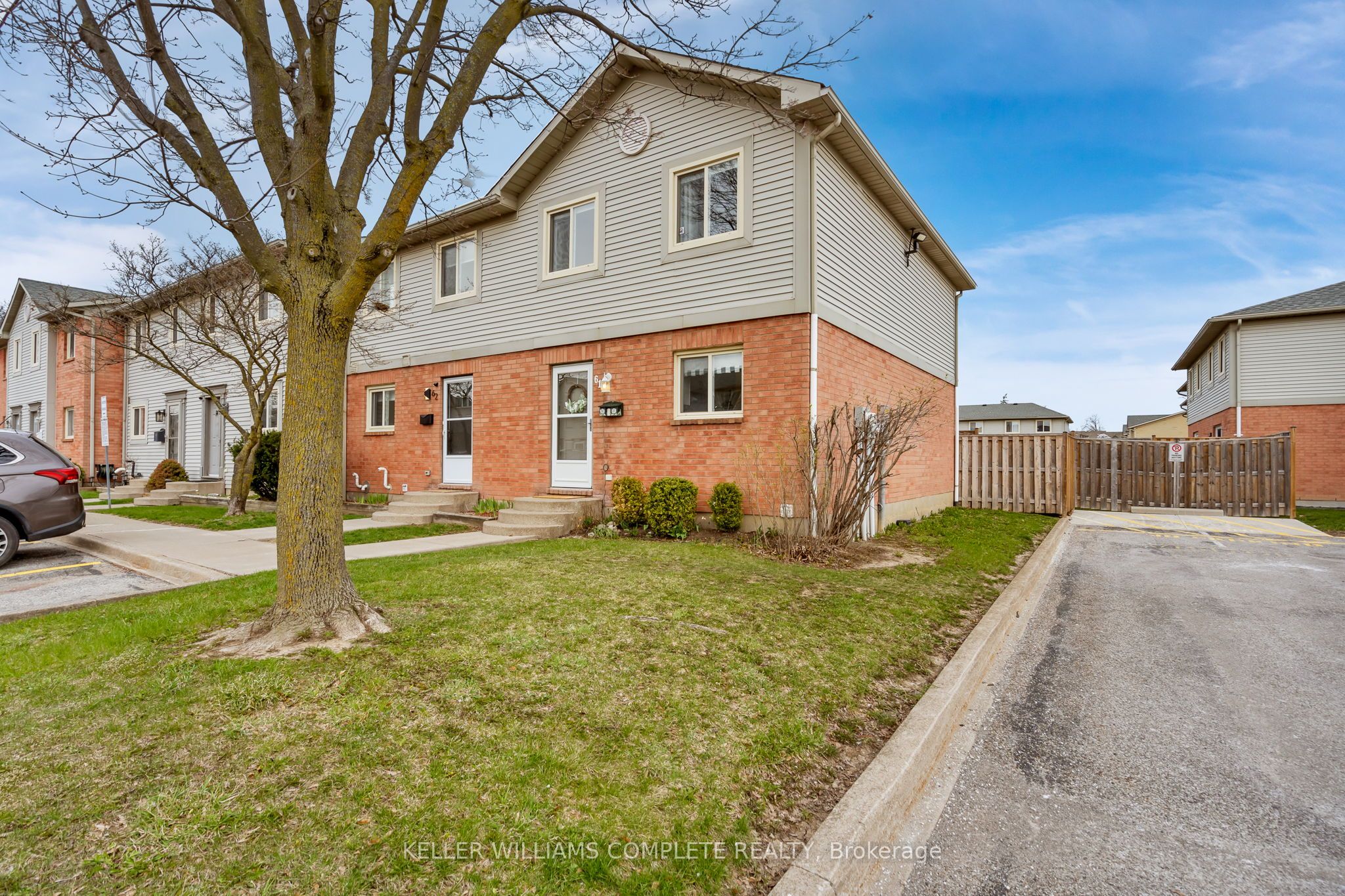 65 Dorchester Boulevard 61, St. Catharines, ON L2M 7T1 photo 2