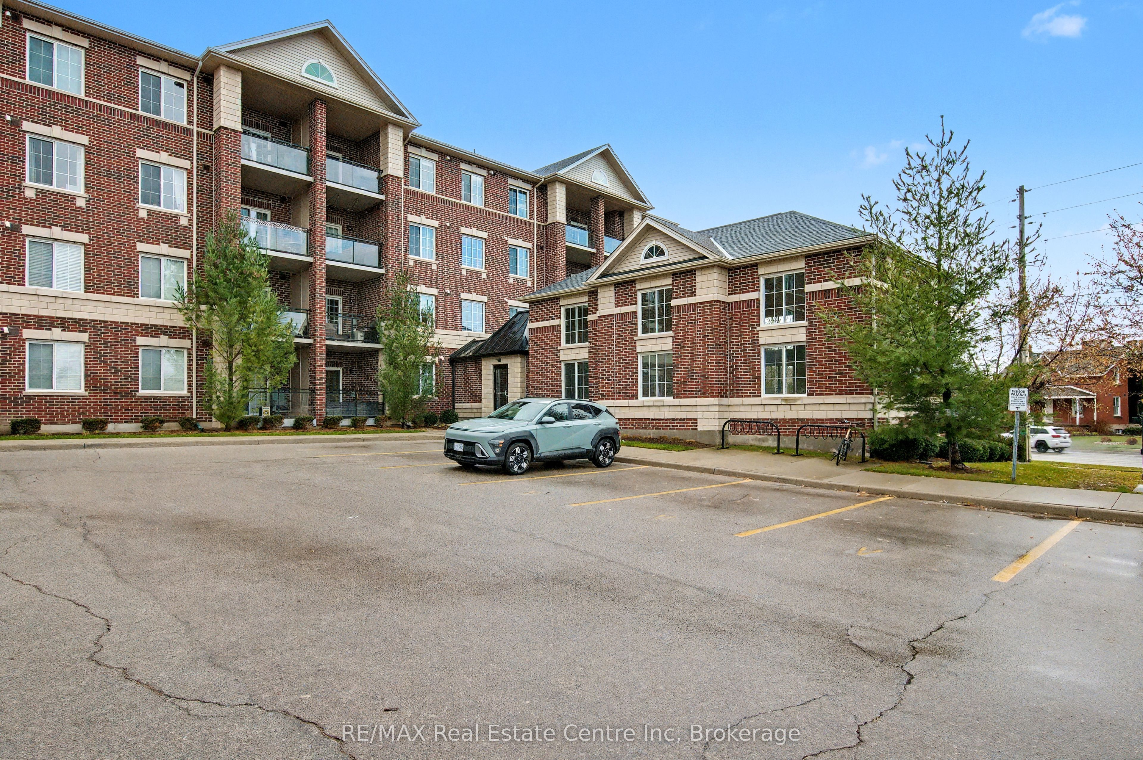 1440 Gordon Street 318, Guelph, ON N1L 1C8 photo 2