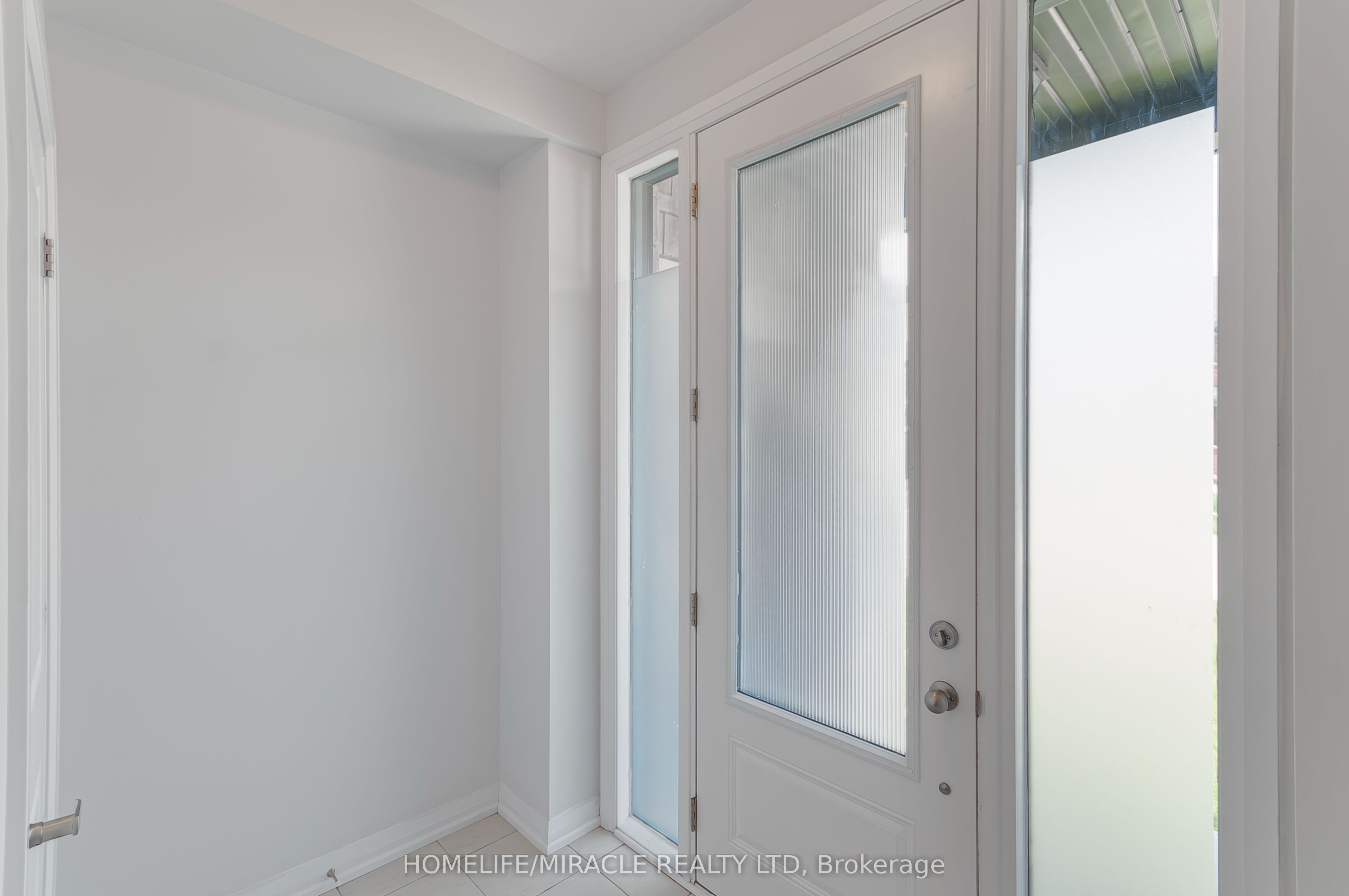 20 Corley Street, Kawartha Lakes, ON L9V 6C2 photo 5