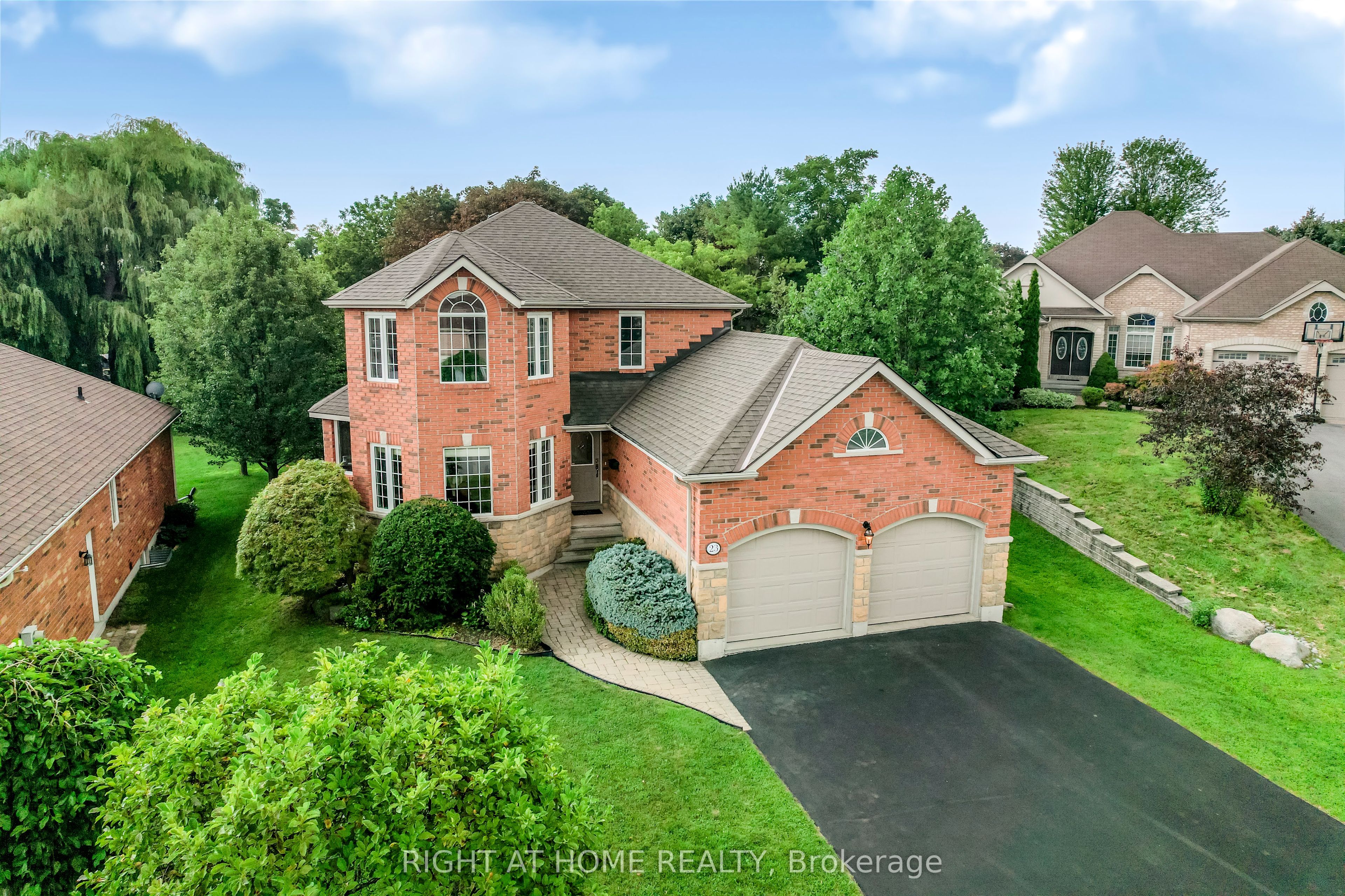23 Magnolia Court, Belleville, ON K8P 5M7