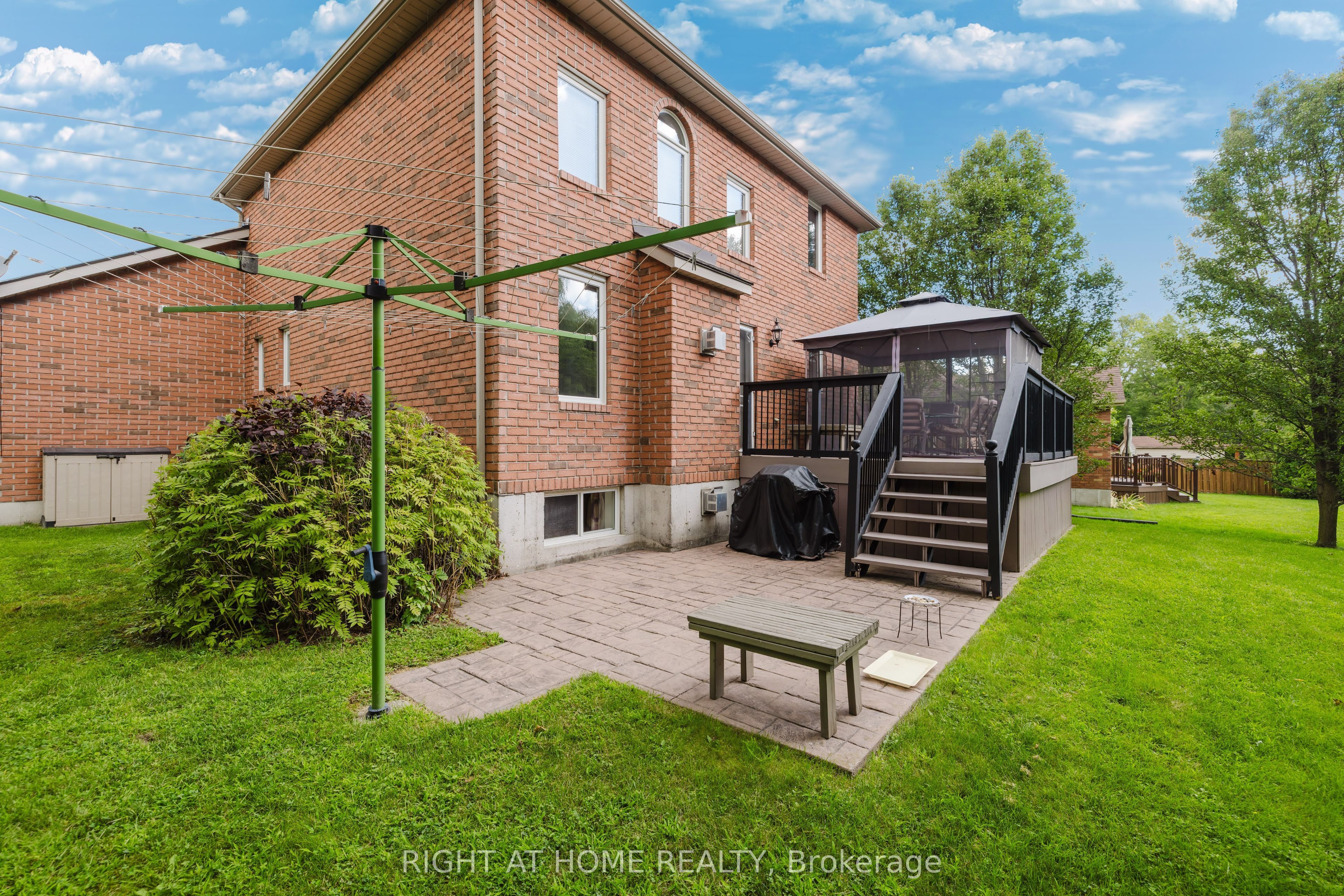 23 Magnolia Court, Belleville, ON K8P 5M7 photo 3