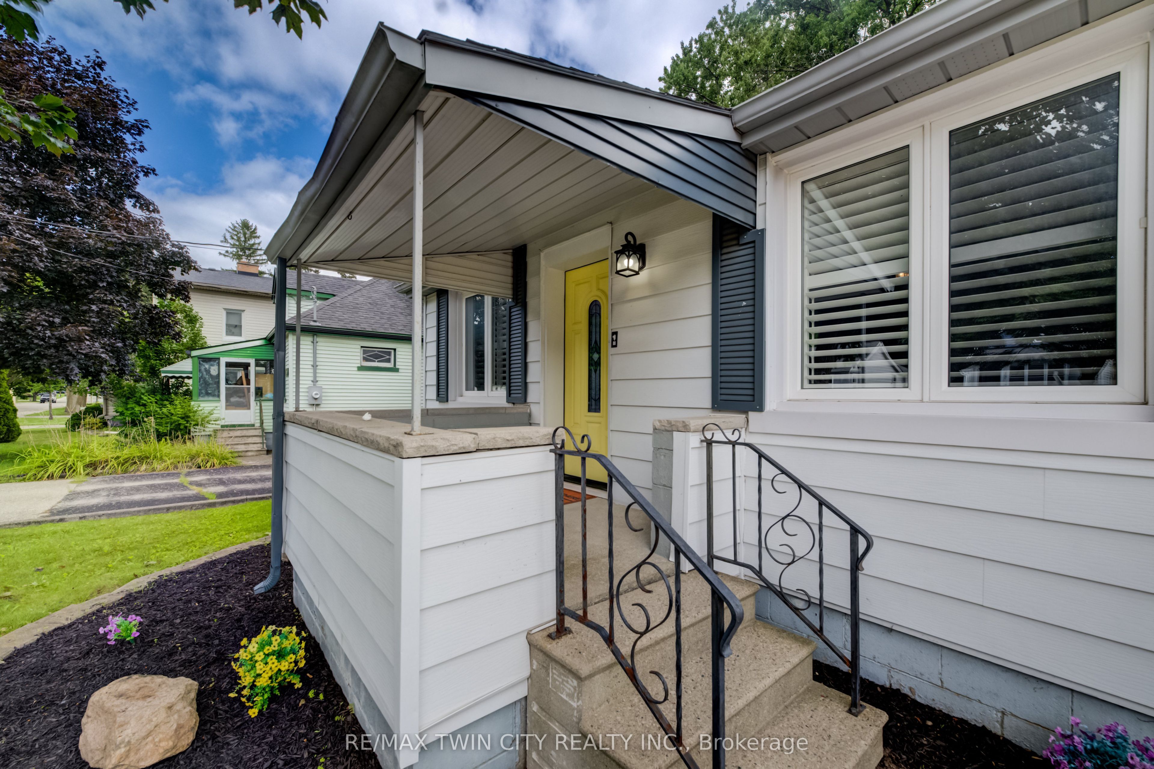 130 SYDENHAM Street, Woodstock, ON N4S 7B6 photo 4