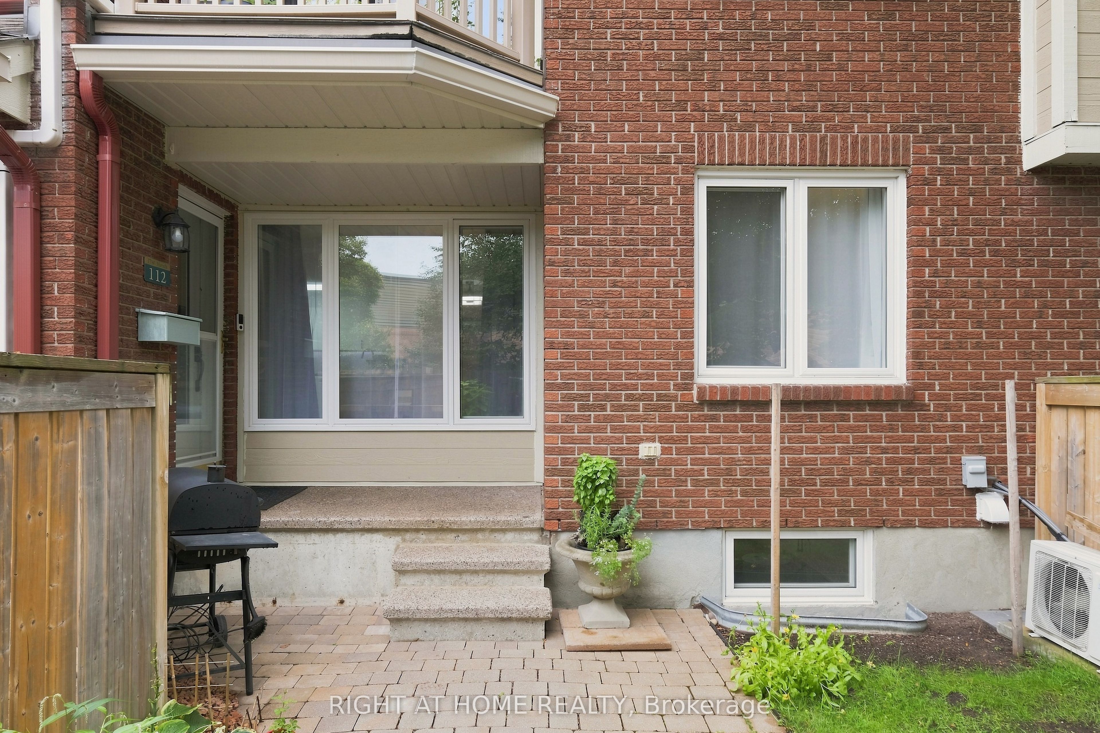 1750 Marsala Crescent 112, Orleans - Cumberland and Area, ON K4A 2G6 photo 3