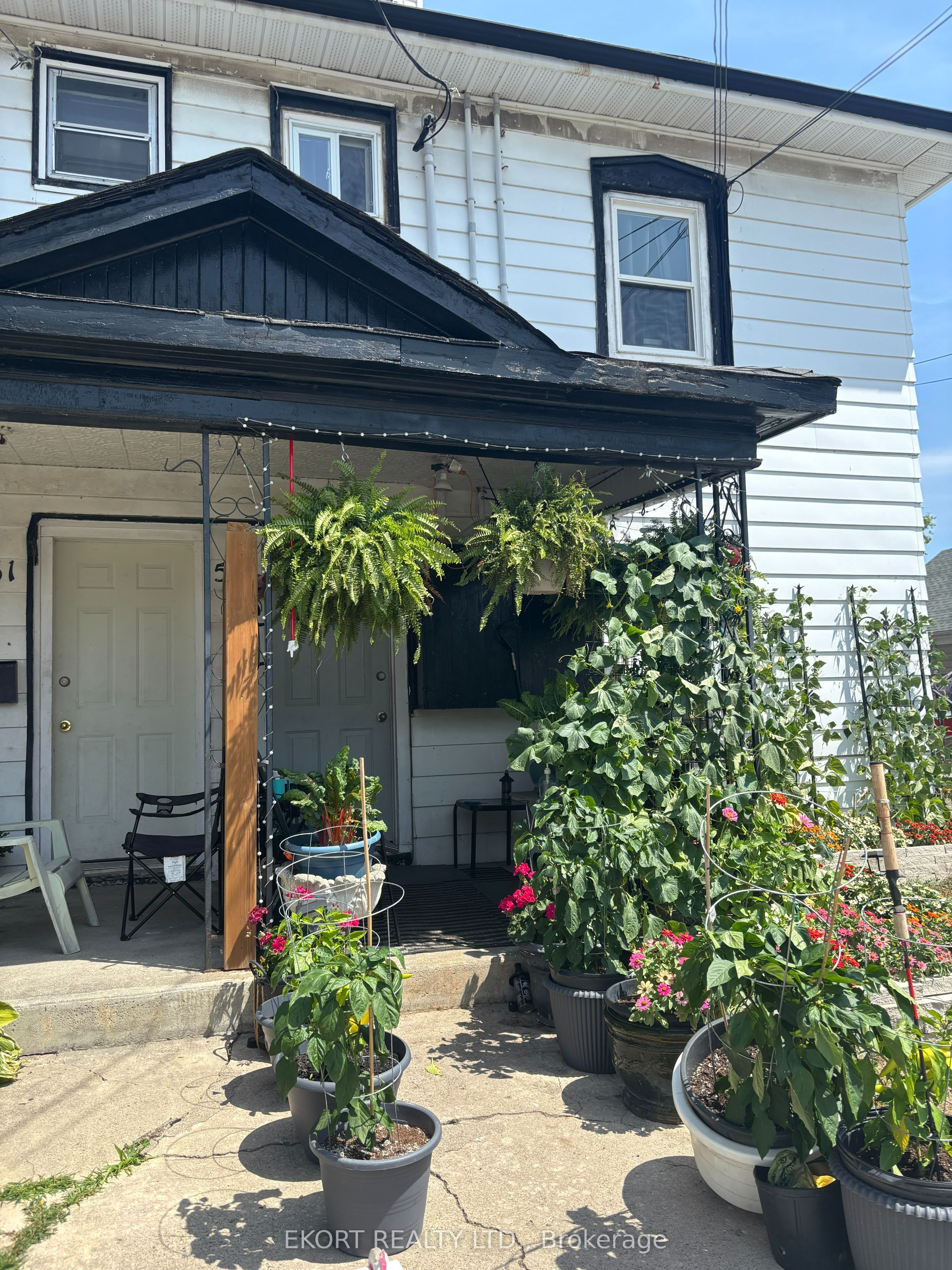 59-61 St Charles Street, Belleville, ON K8P 2W1 photo 4