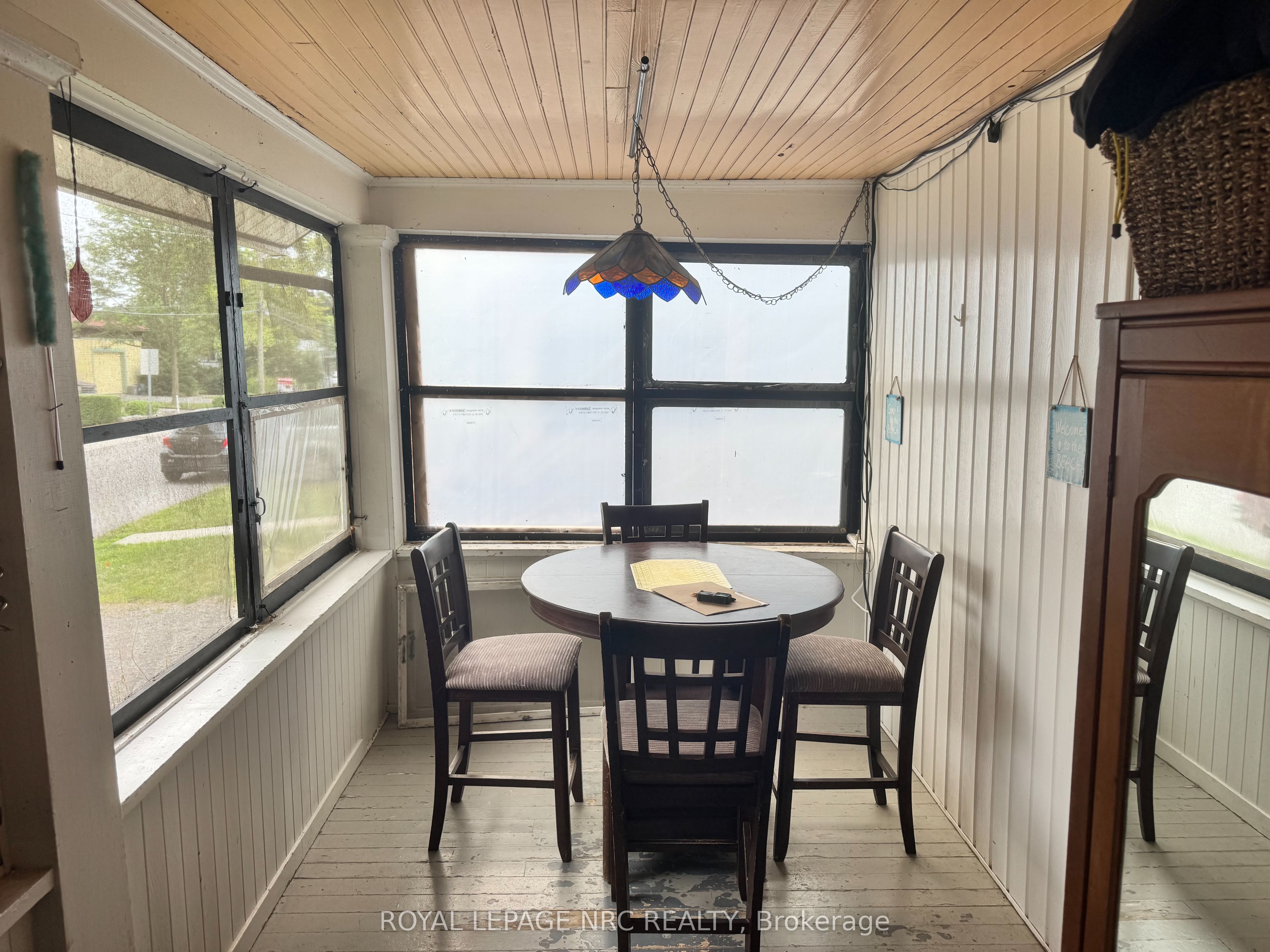 3752 Crystal Beach Drive, Fort Erie, ON L0S 1B0 photo 2