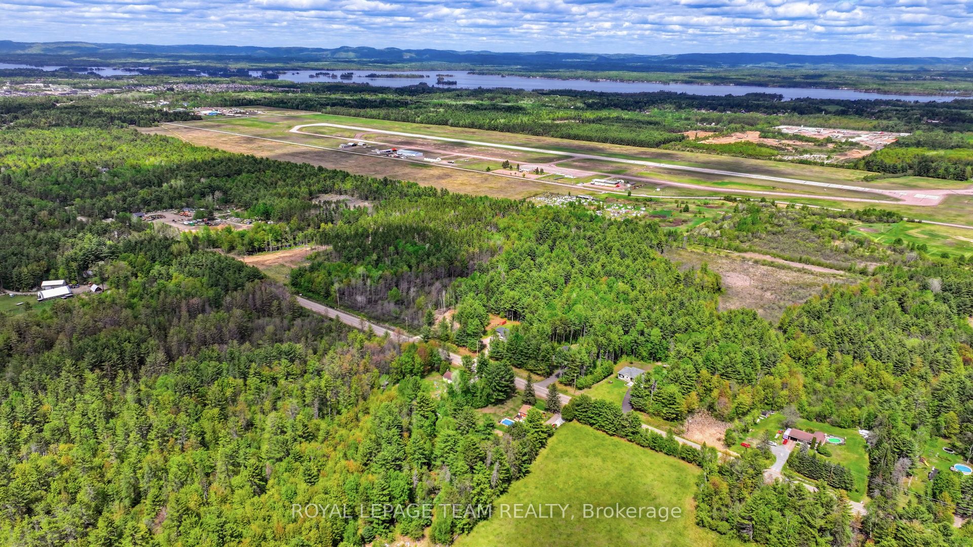 000 Doran Road, Petawawa, ON K8H 2W8 photo 4