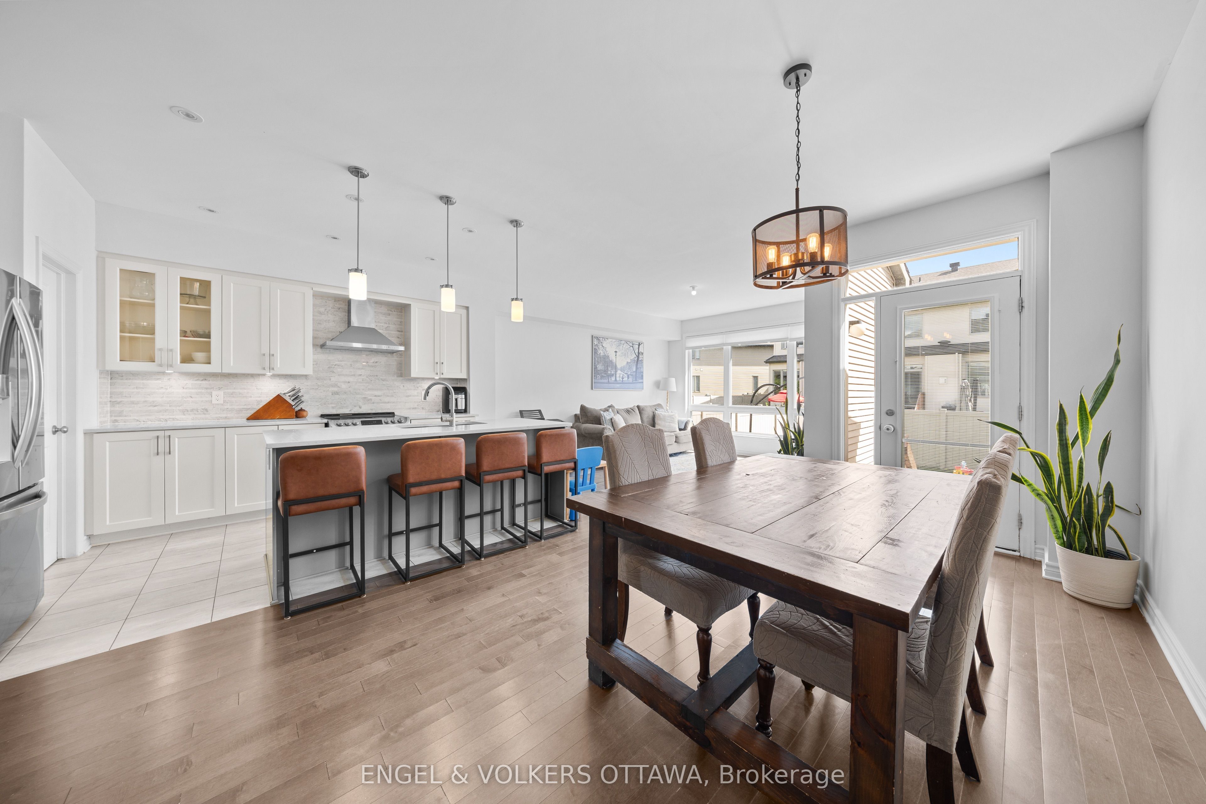 519 Borbridge Avenue, Blossom Park - Airport and Area, ON K4M 0J1 photo 5
