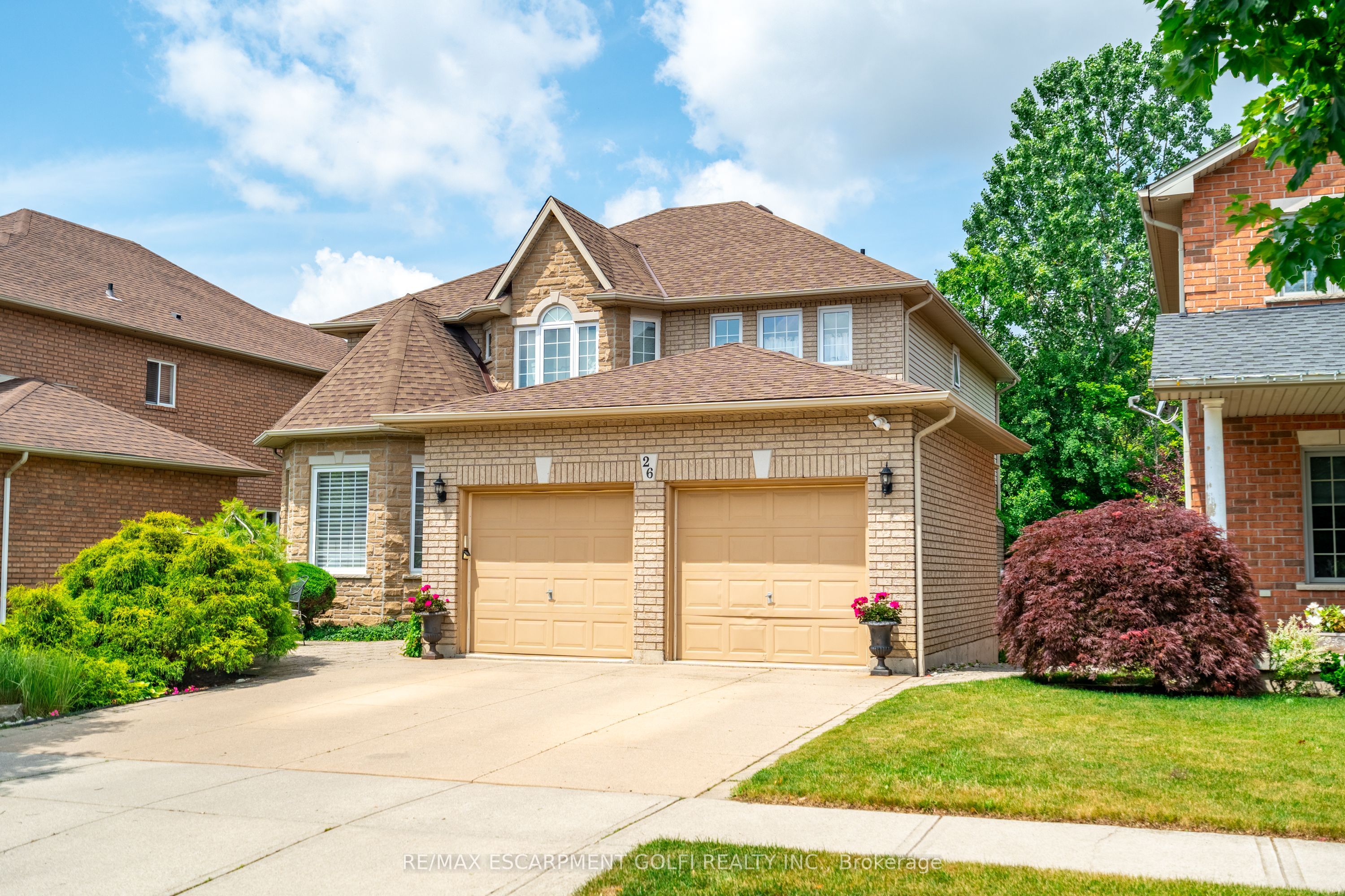 26 Shadetree Crescent, Hamilton, ON L8J 3X2 photo 3