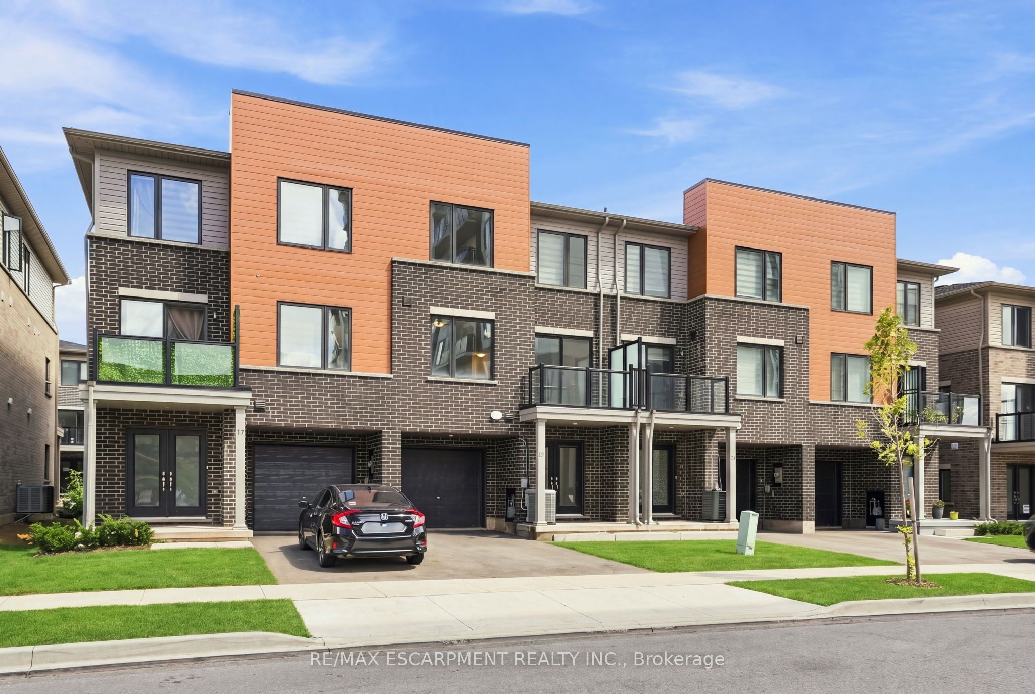19 Roxanne Drive 119, Hamilton, ON L8H 0B6 photo 2