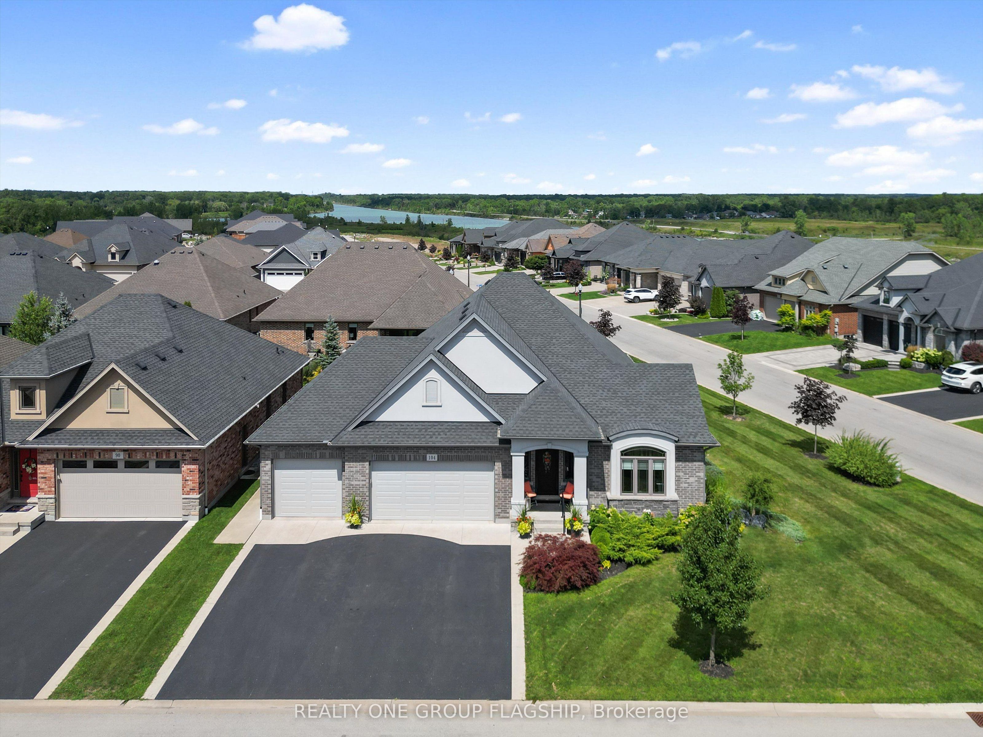 104 Berwick Trail, Welland, ON L3B 0C8 photo 2