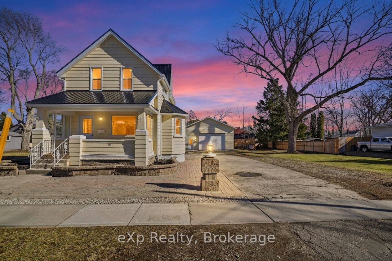 192 William Street W, North Middlesex, ON N0M 2K0 photo 2