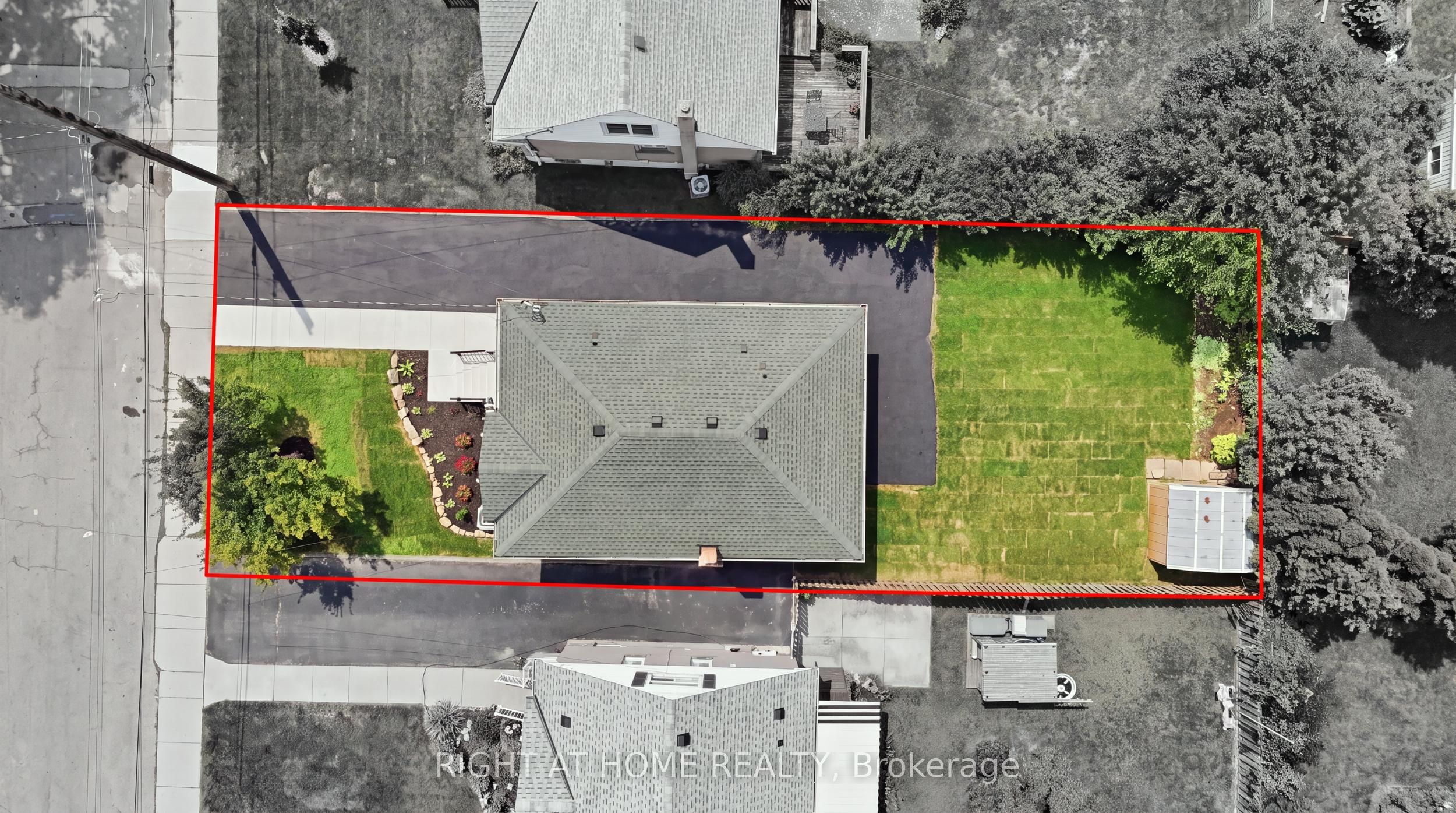 156 E36th Street Main, Hamilton, ON L8V 3Z4 photo 4