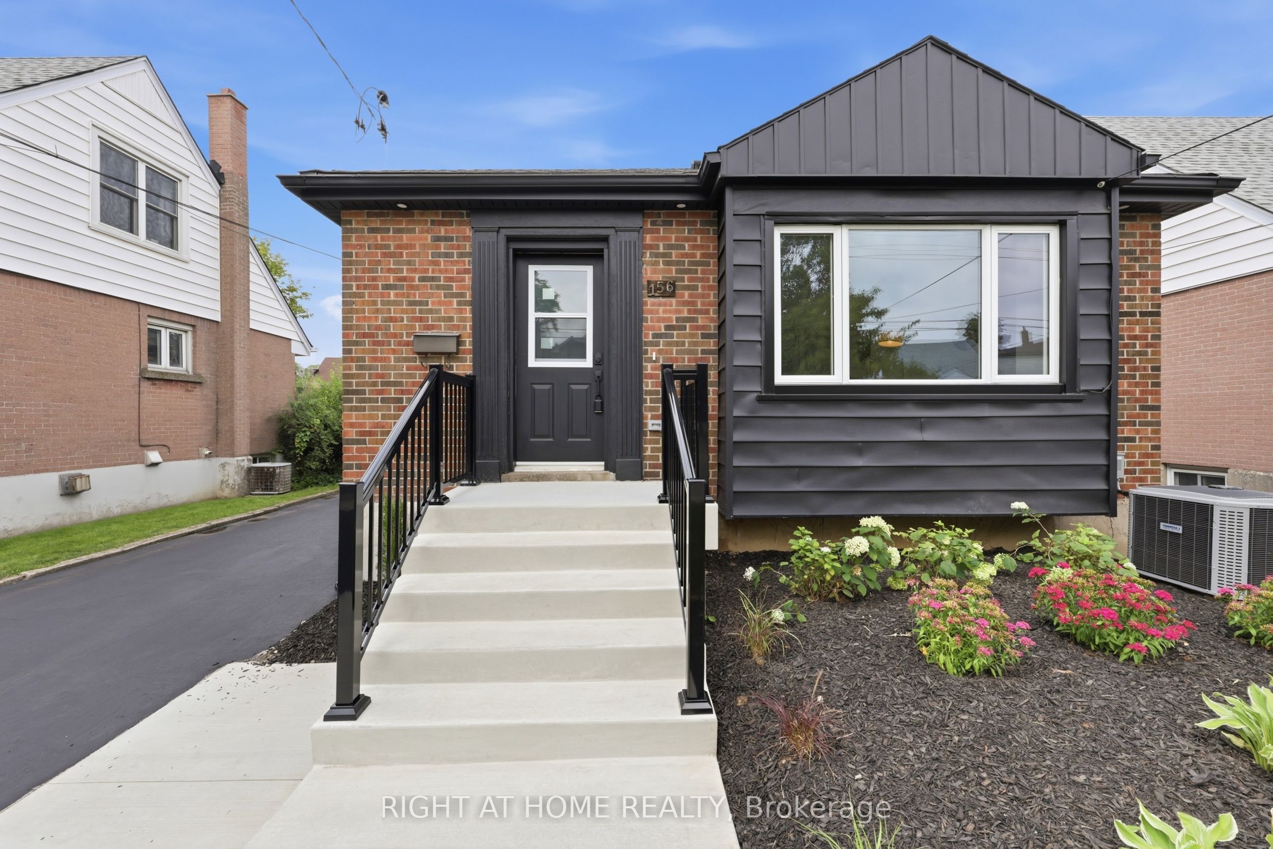 156 E36th Street Main, Hamilton, ON L8V 3Z4 photo 5