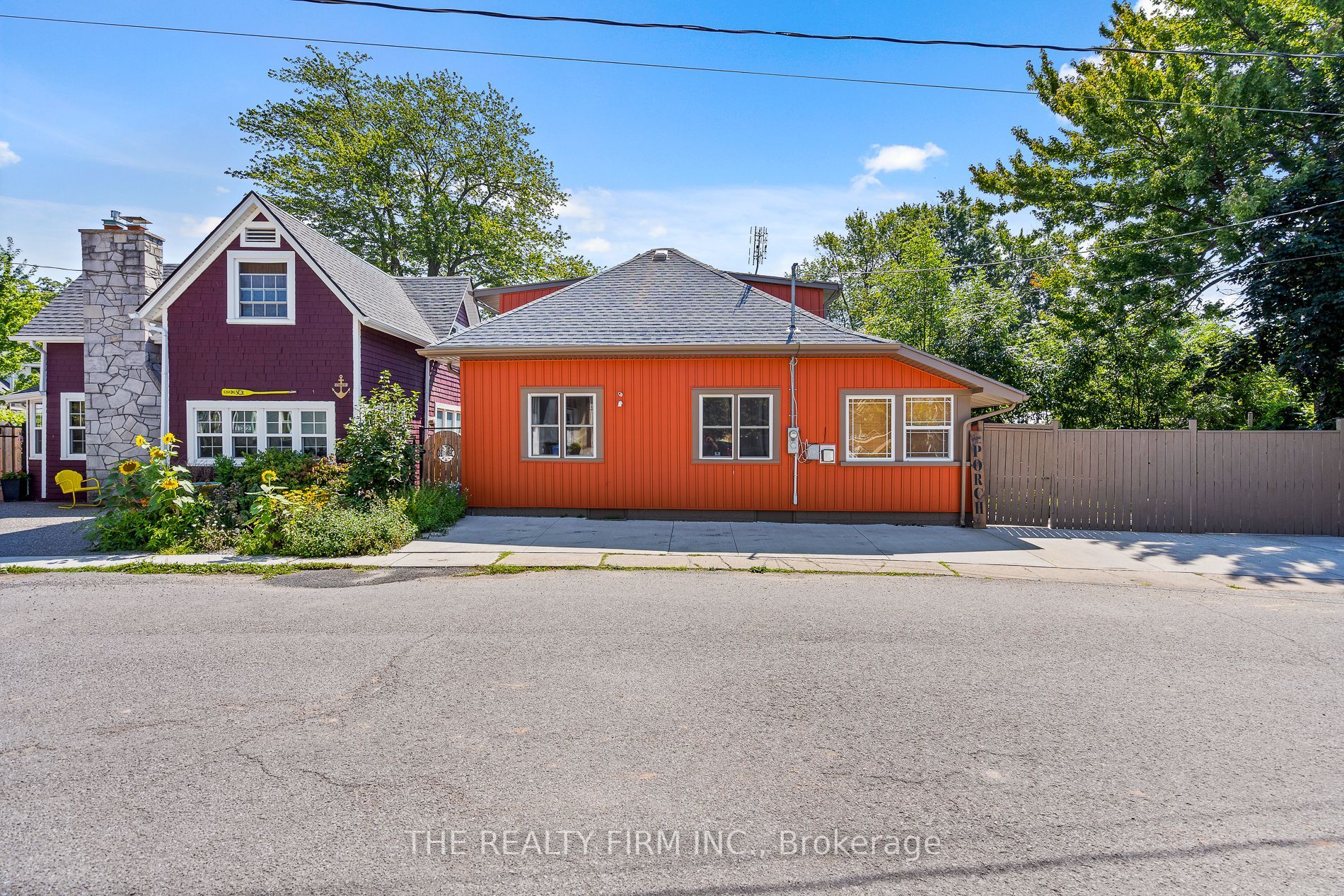 46 Belfast Road S, Fort Erie, ON L0S 1B0 photo 2