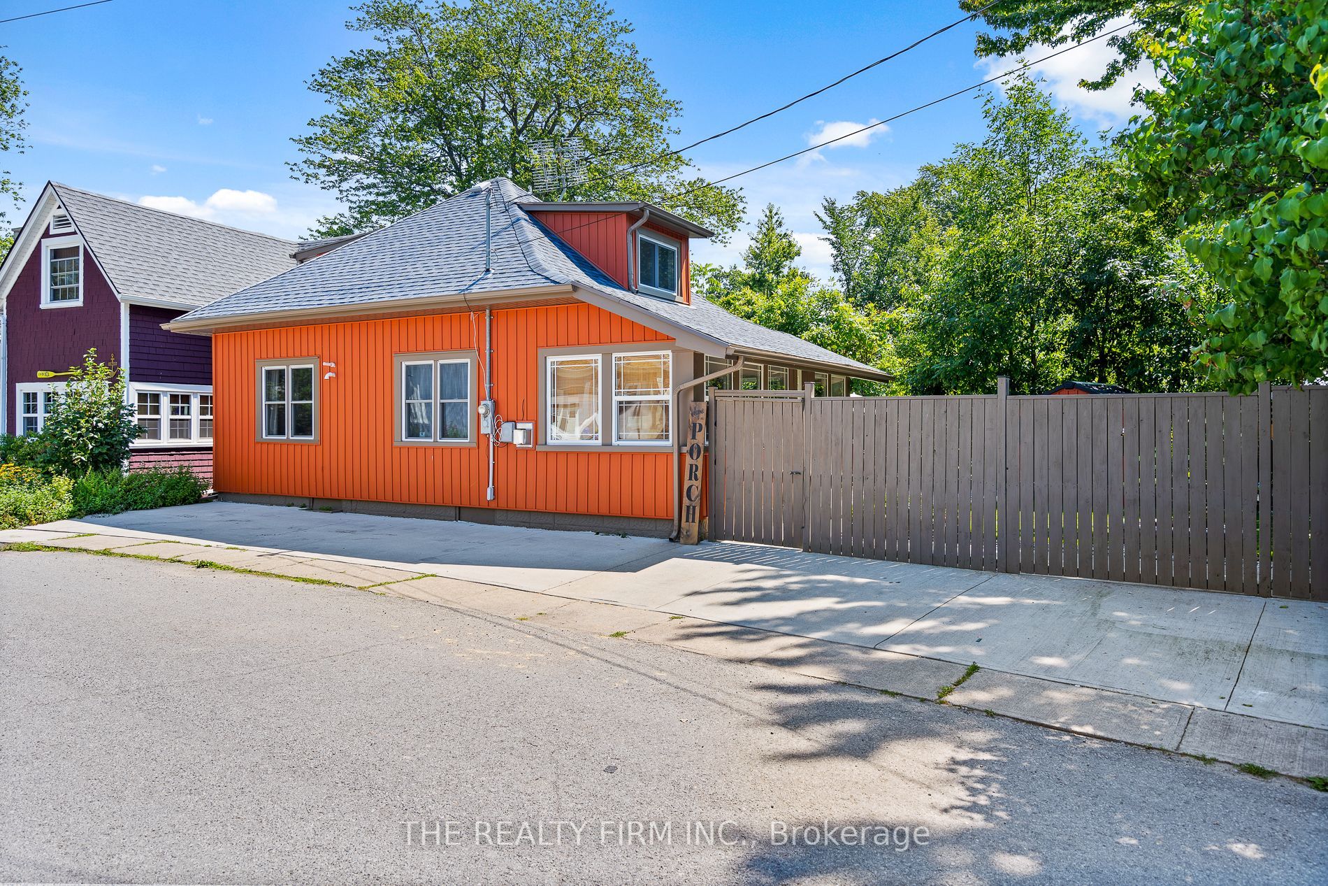 46 Belfast Road S, Fort Erie, ON L0S 1B0 photo 3