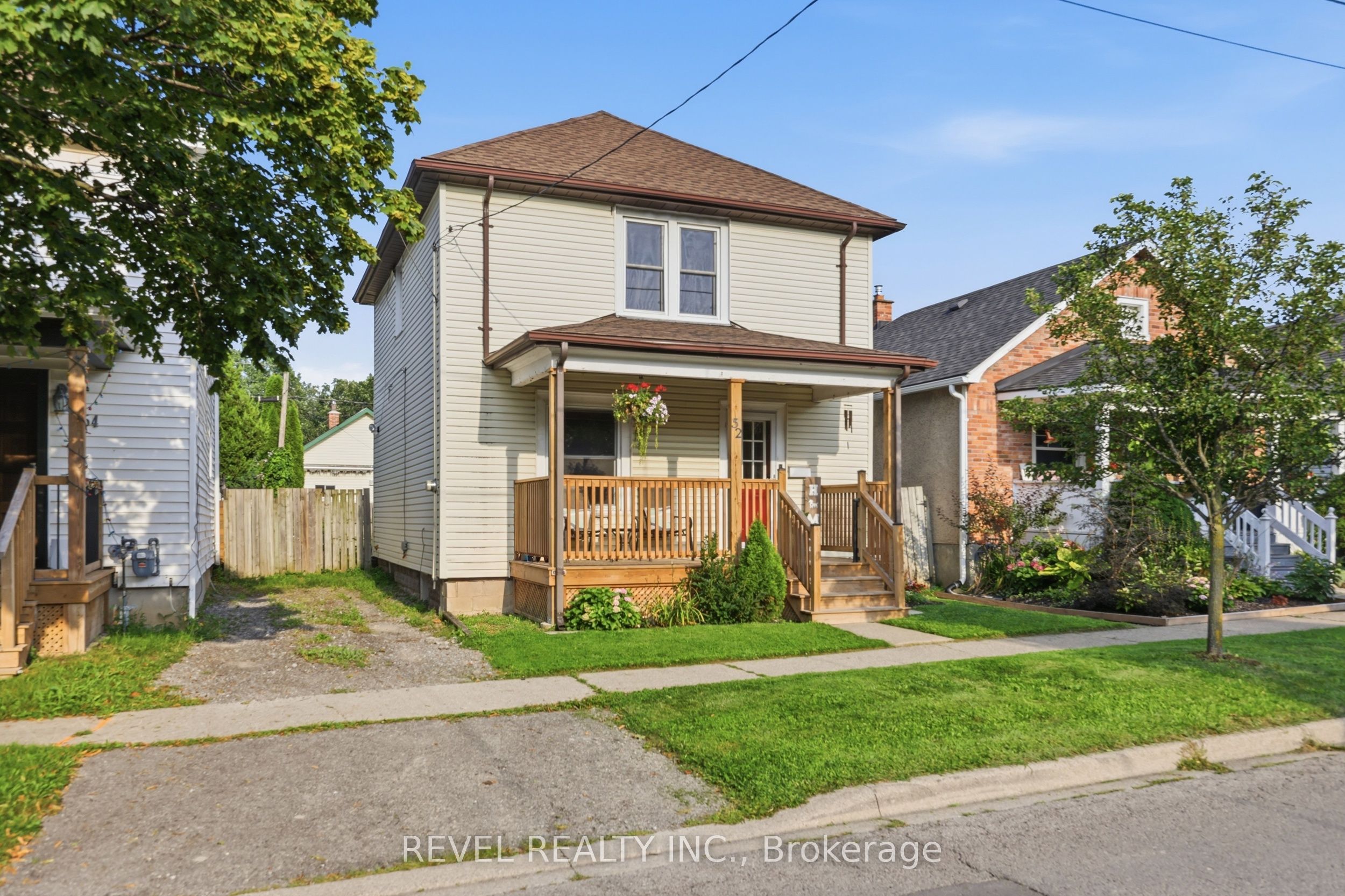 52 Berryman Avenue, St. Catharines, ON L2R 3W9 photo 2