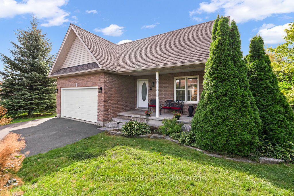 4 Champlain Boulevard, Kawartha Lakes, ON K9V 0H9 photo 3