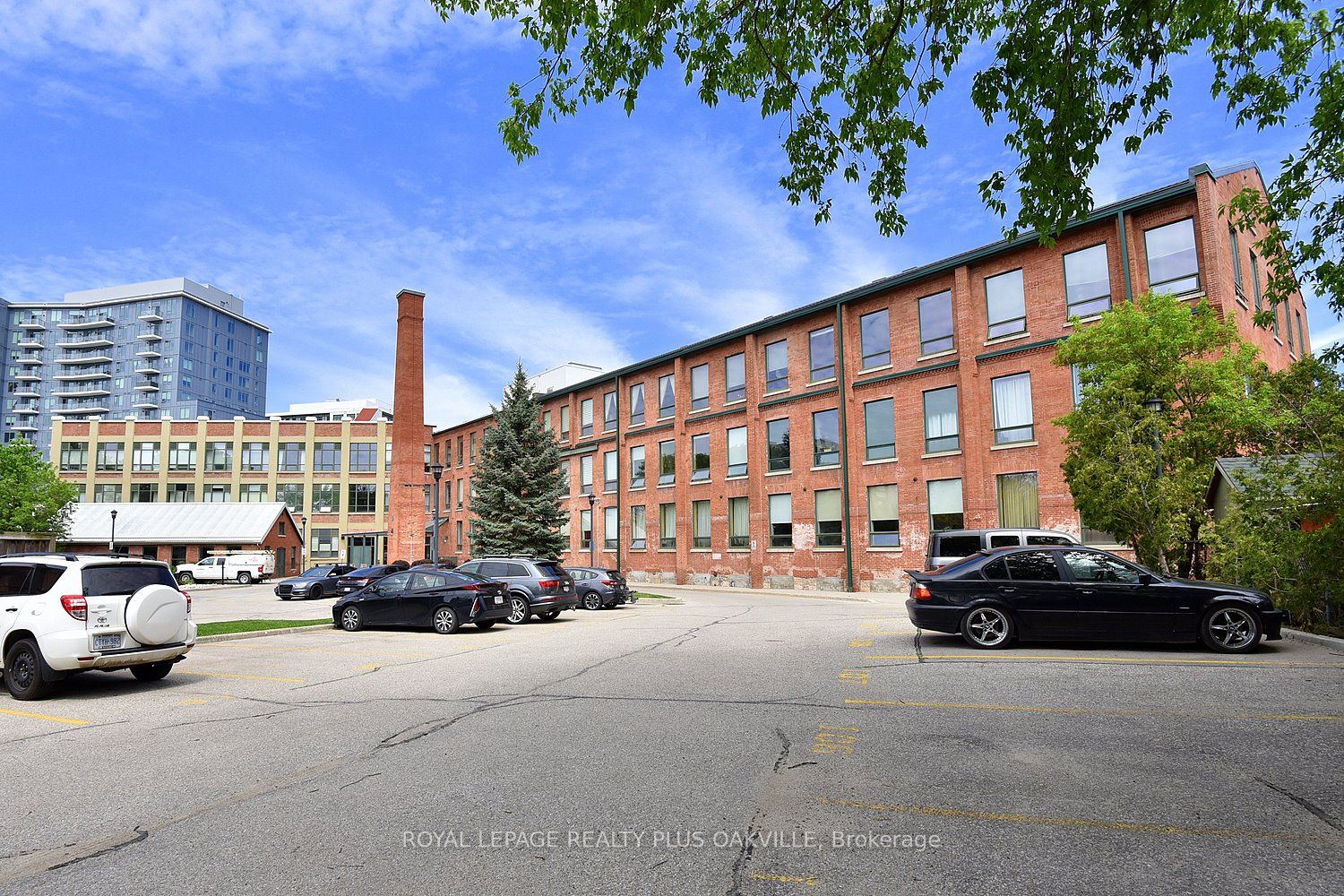 26 Ontario Street 310, Guelph, ON N1E 7K1