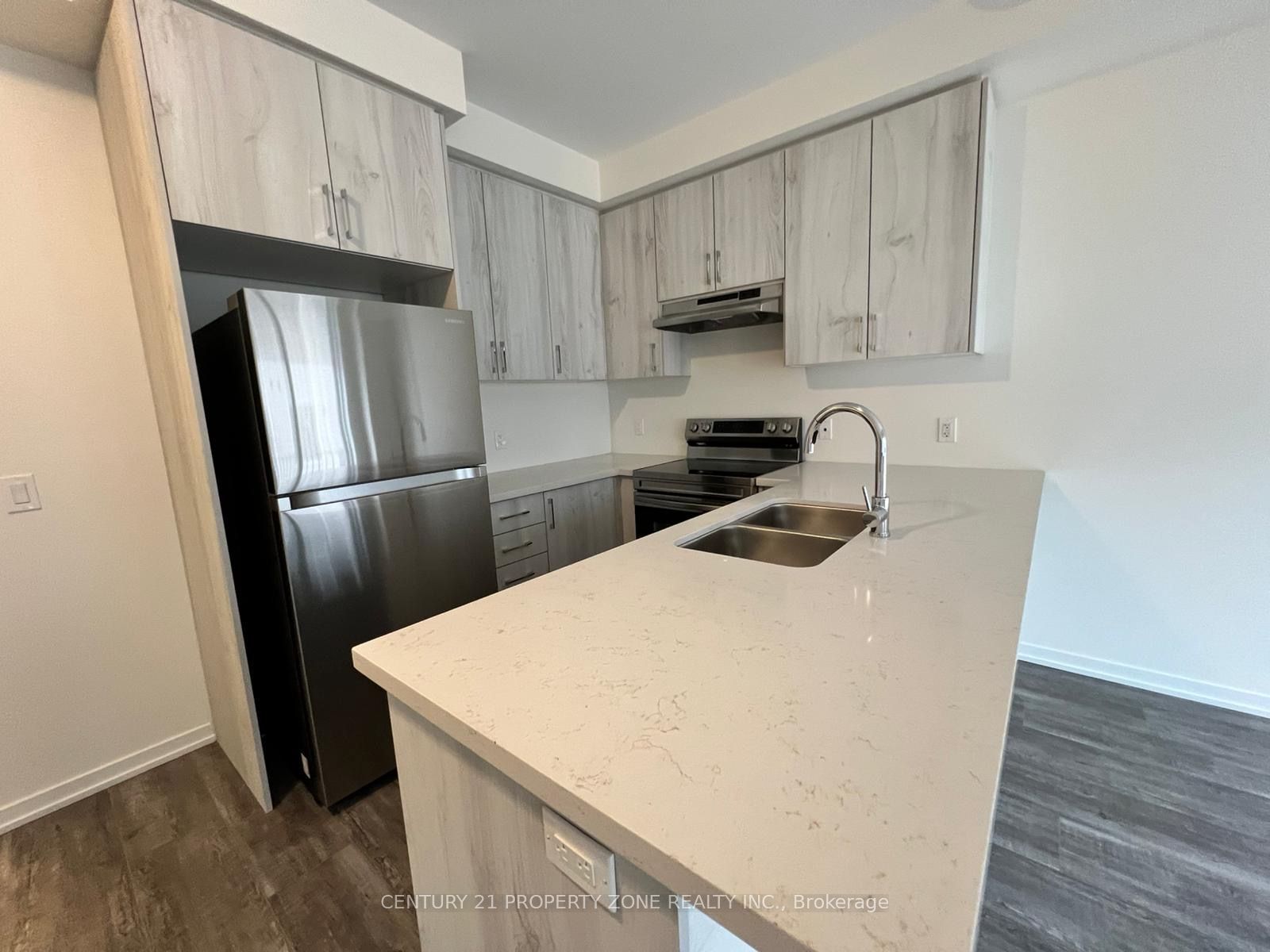 20 Cleveland Street, Cambridge, ON N1T 0H4