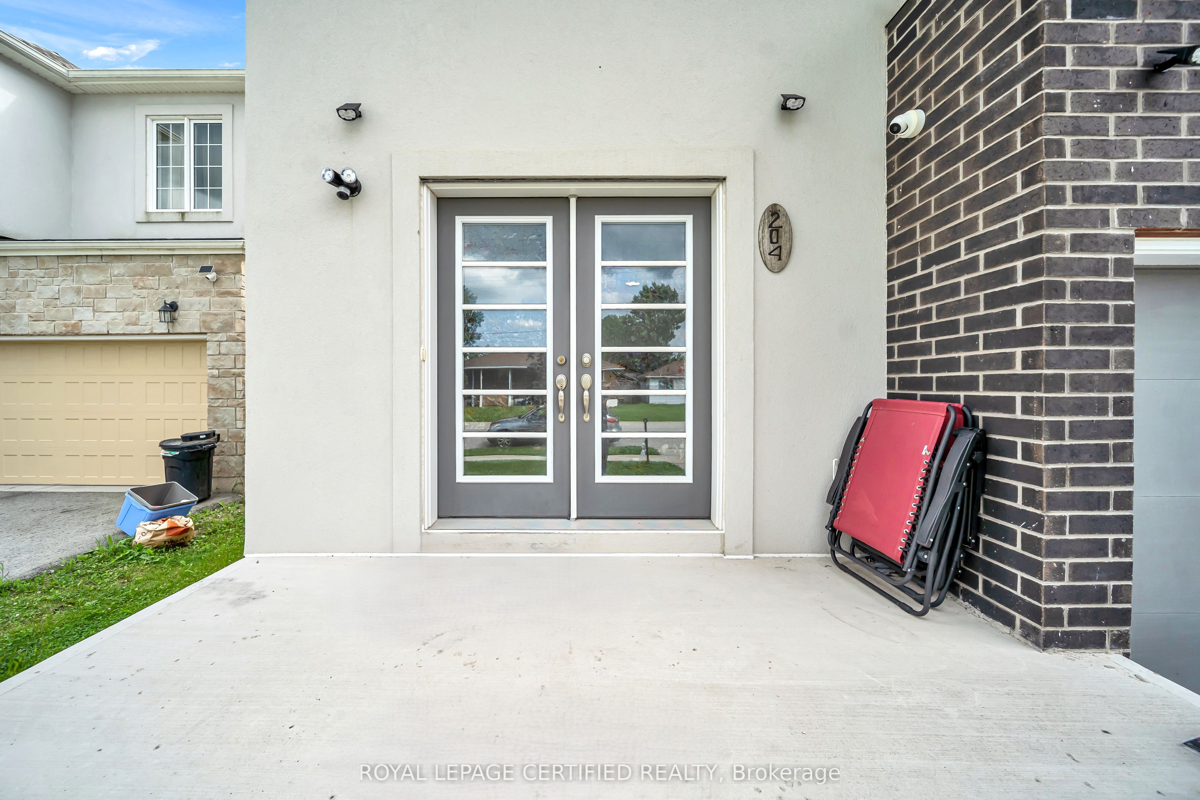 204 Mccabe Avenue, Welland, ON L3B 0H6 photo 4