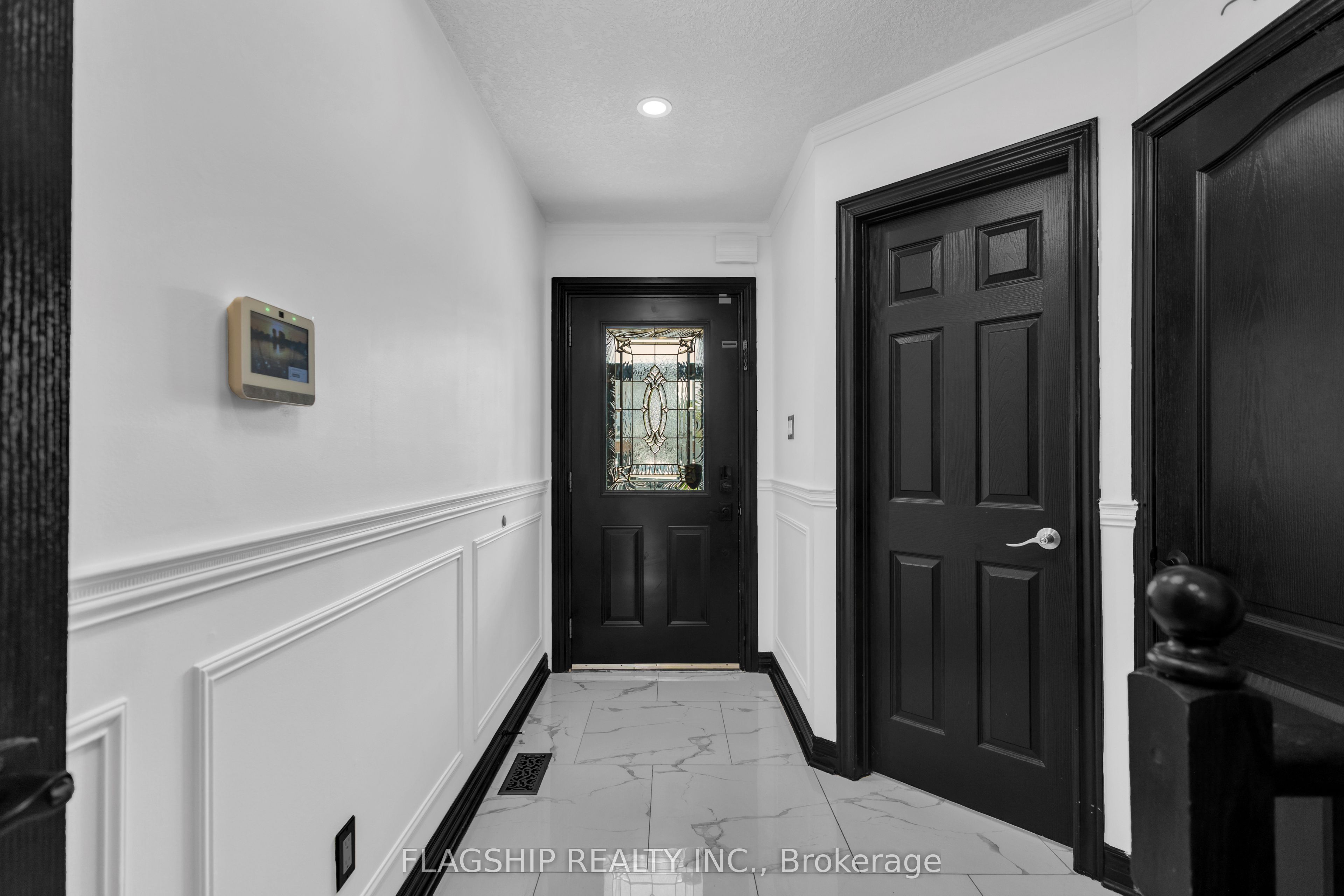 58 Dahlia Street, Kitchener, ON N2E 4B1 photo 3