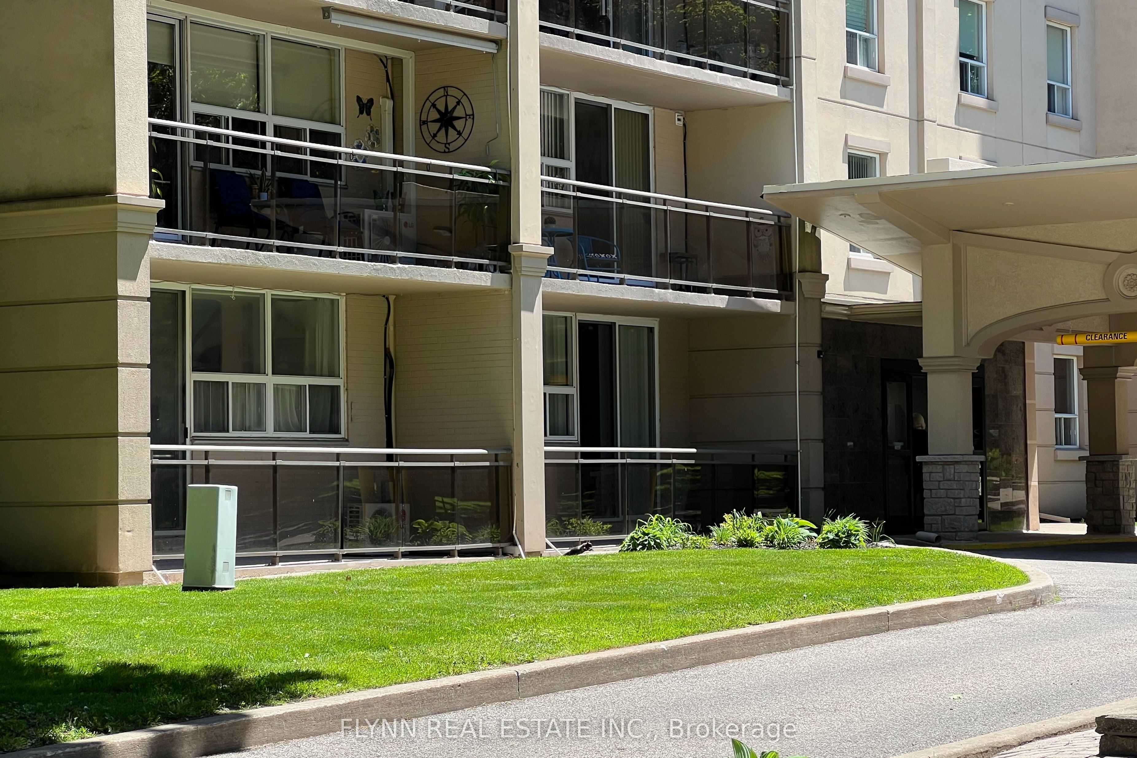 6390 HUGGINS Street 103, Niagara Falls, ON L2J 1H1