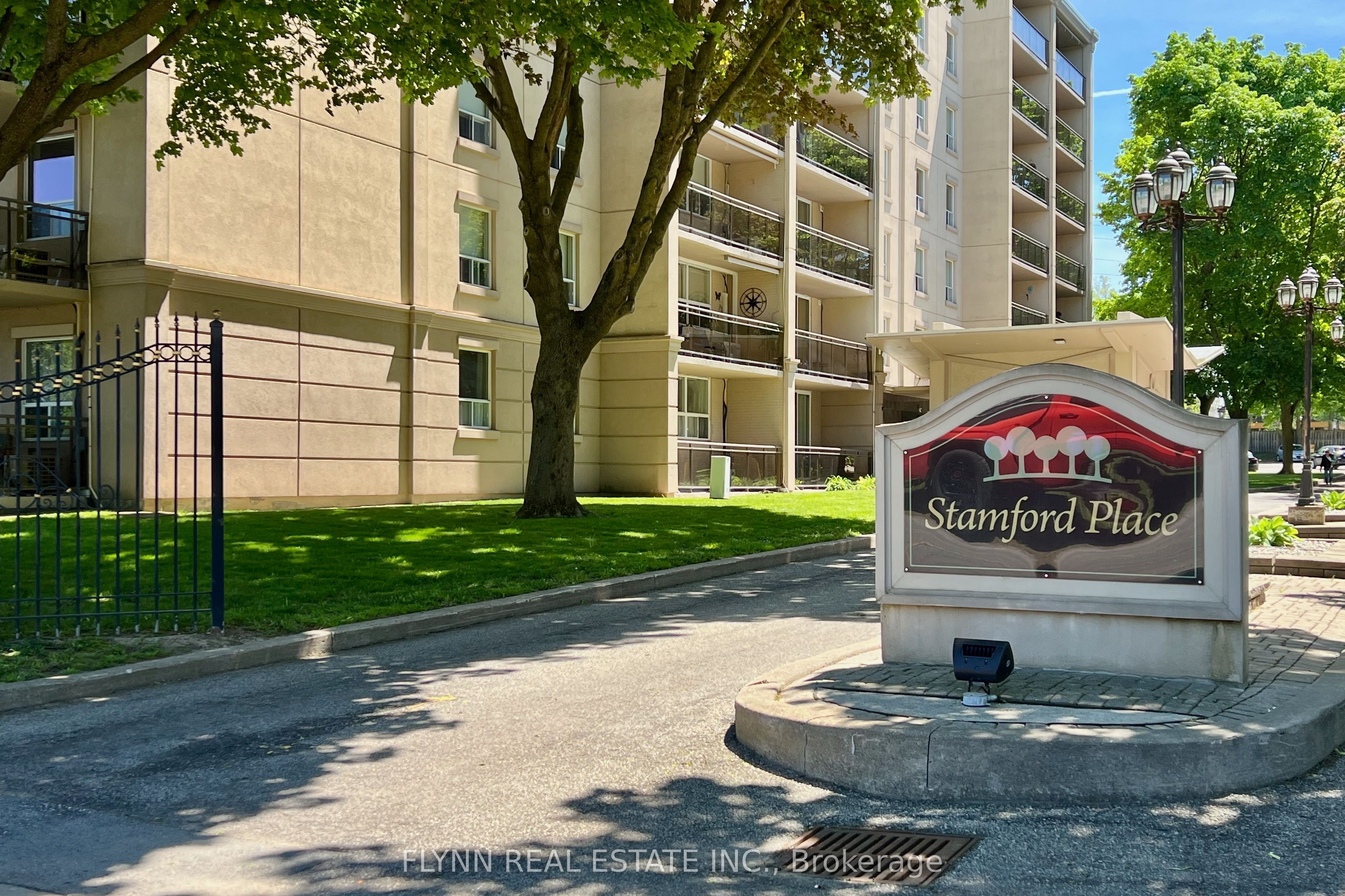 6390 HUGGINS Street 103, Niagara Falls, ON L2J 1H1 photo 2