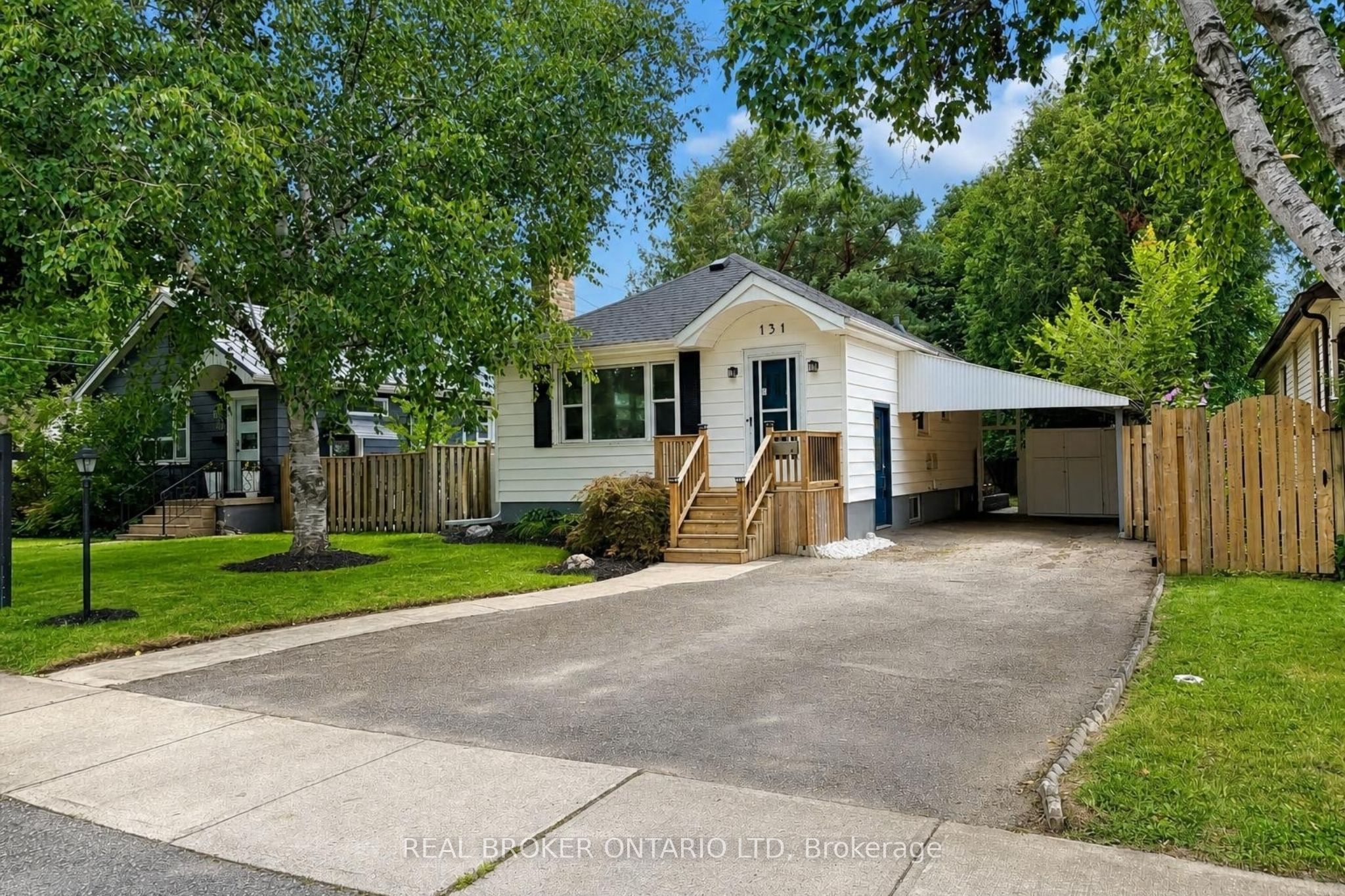 131 Bond Street, London South, ON N6C 1W6 photo 2