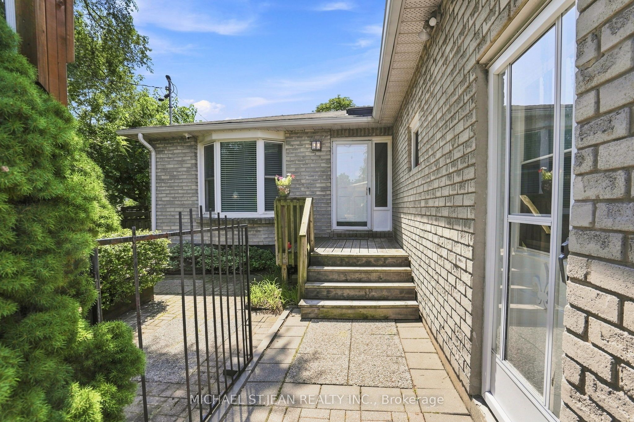 24 Hill Street, Hamilton, ON L8P 1W7 photo 4